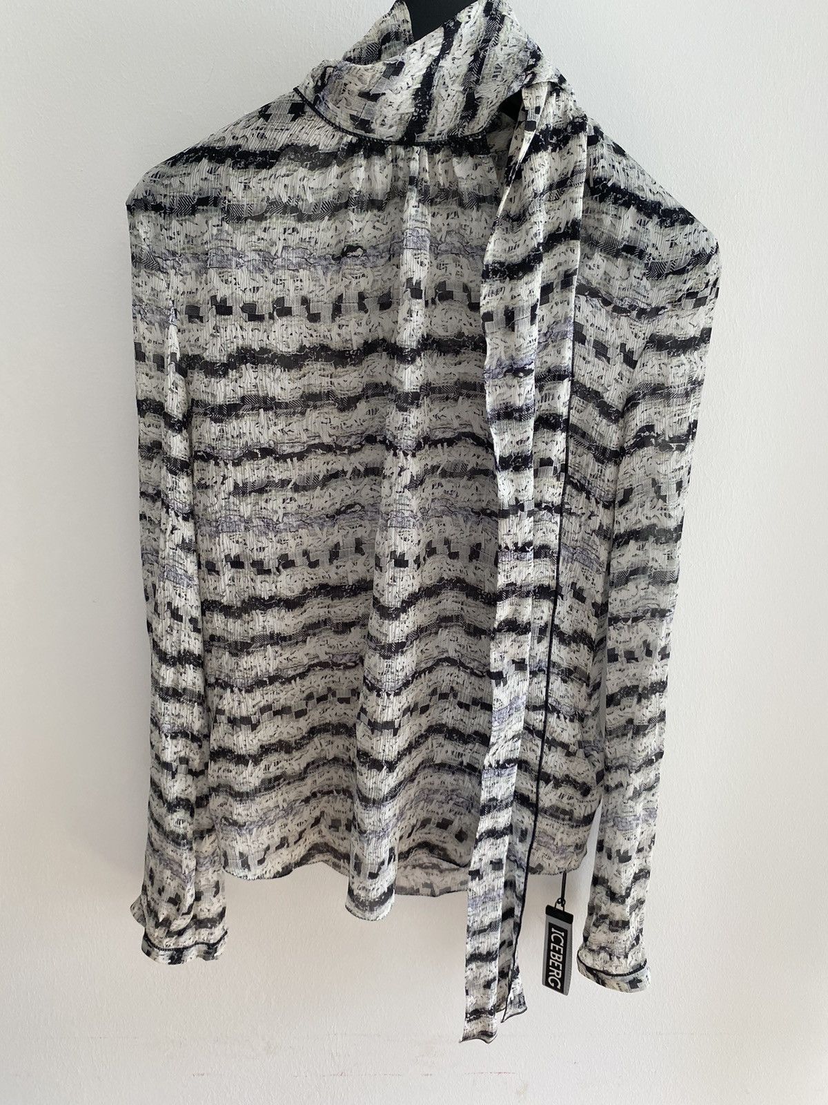 Iceberg ICEBERG Silk Blouse Size M / US 6-8 / IT 42-44 - 3 Thumbnail