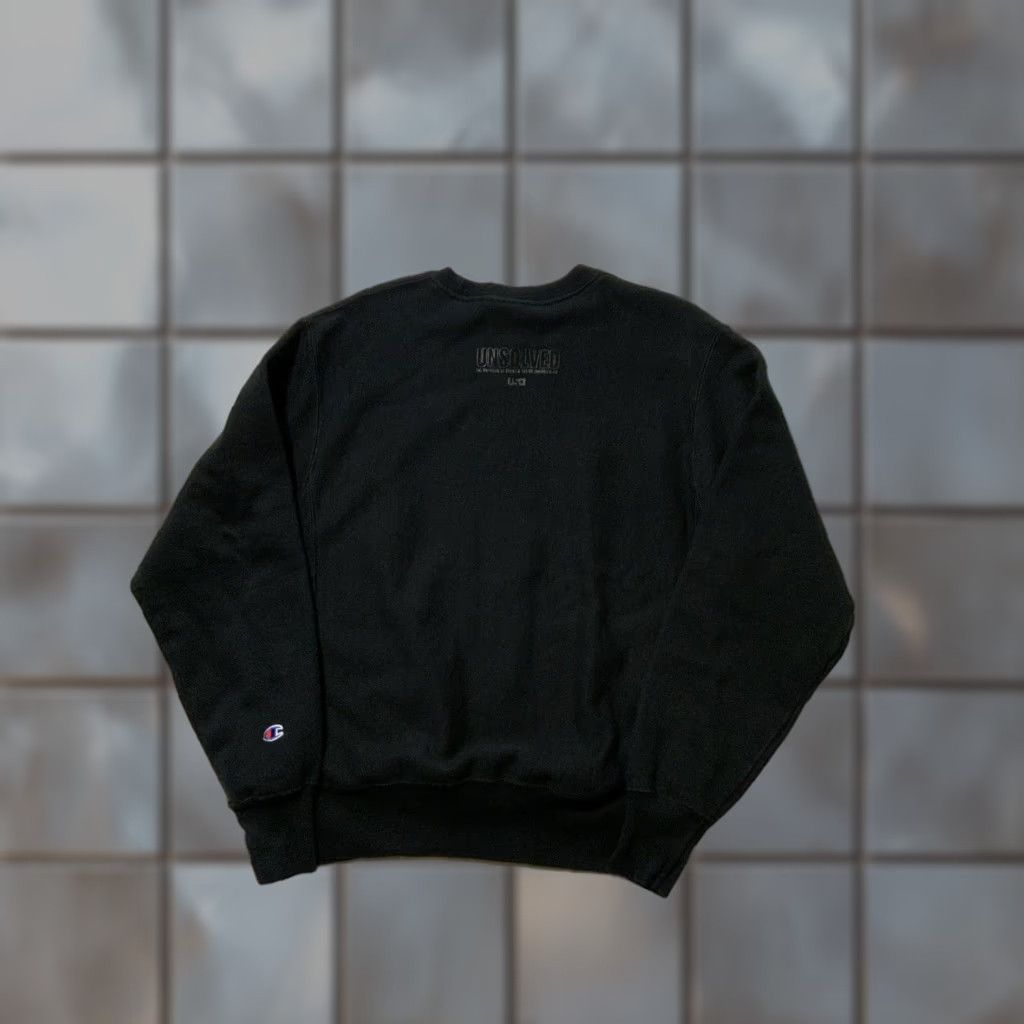 Champion VINTAGE Champion Reverse Weave Unsolved The Murders Of Tupac & Notorious Sweatshirt Sz.M Size US M / EU 48-50 / 2 - 1 Thumbnail