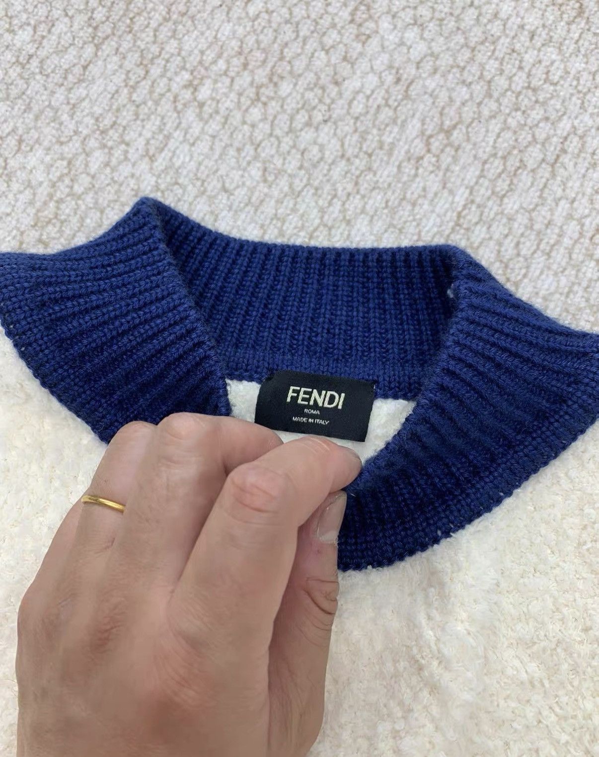 Fendi FENDI White Turtleneck Sweater Size US M / EU 48-50 / 2 - 5 Thumbnail