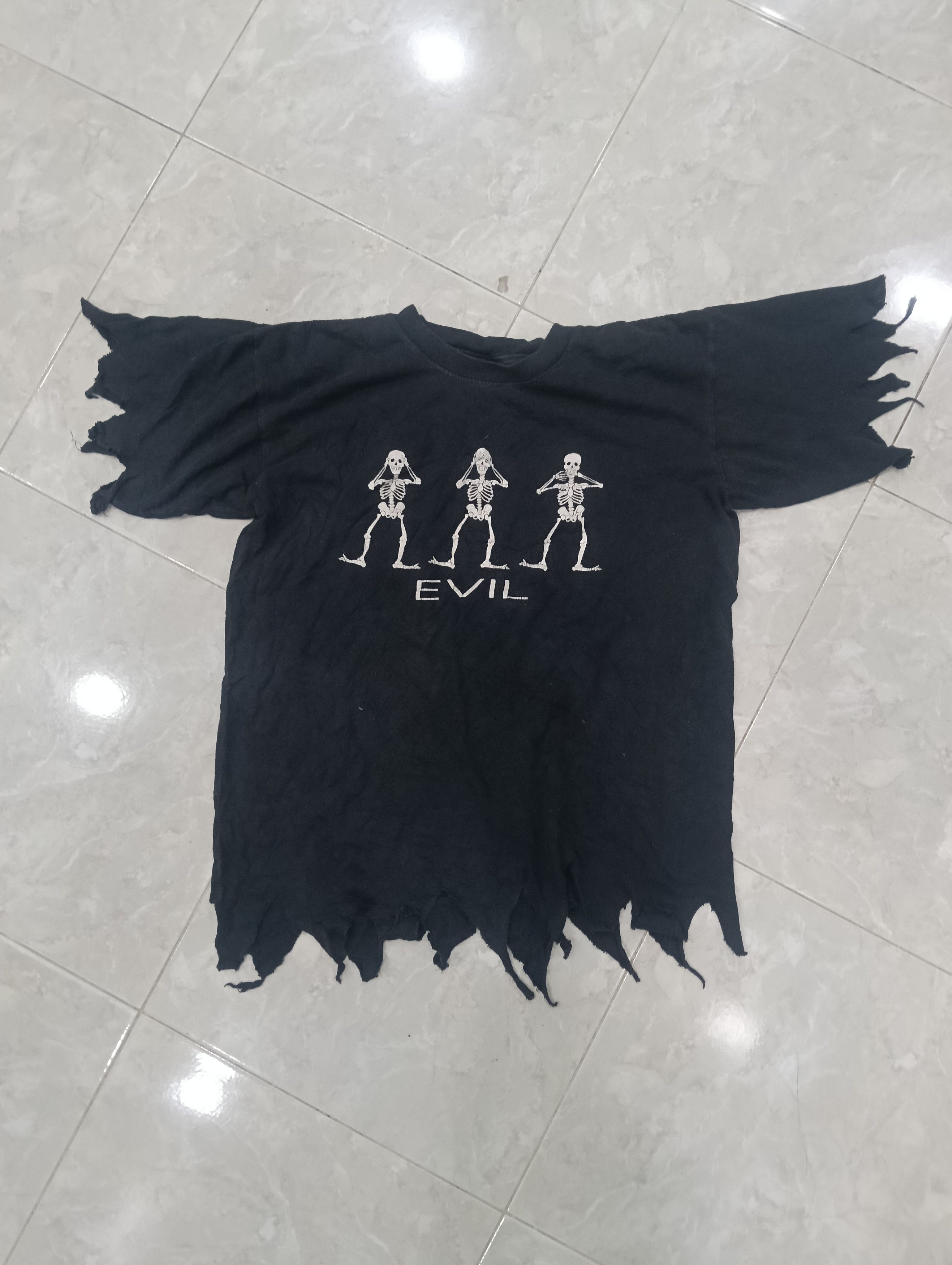 Japanese Brand Y2K Evil Shirt Size US L / EU 52-54 / 3 - 2 Thumbnail