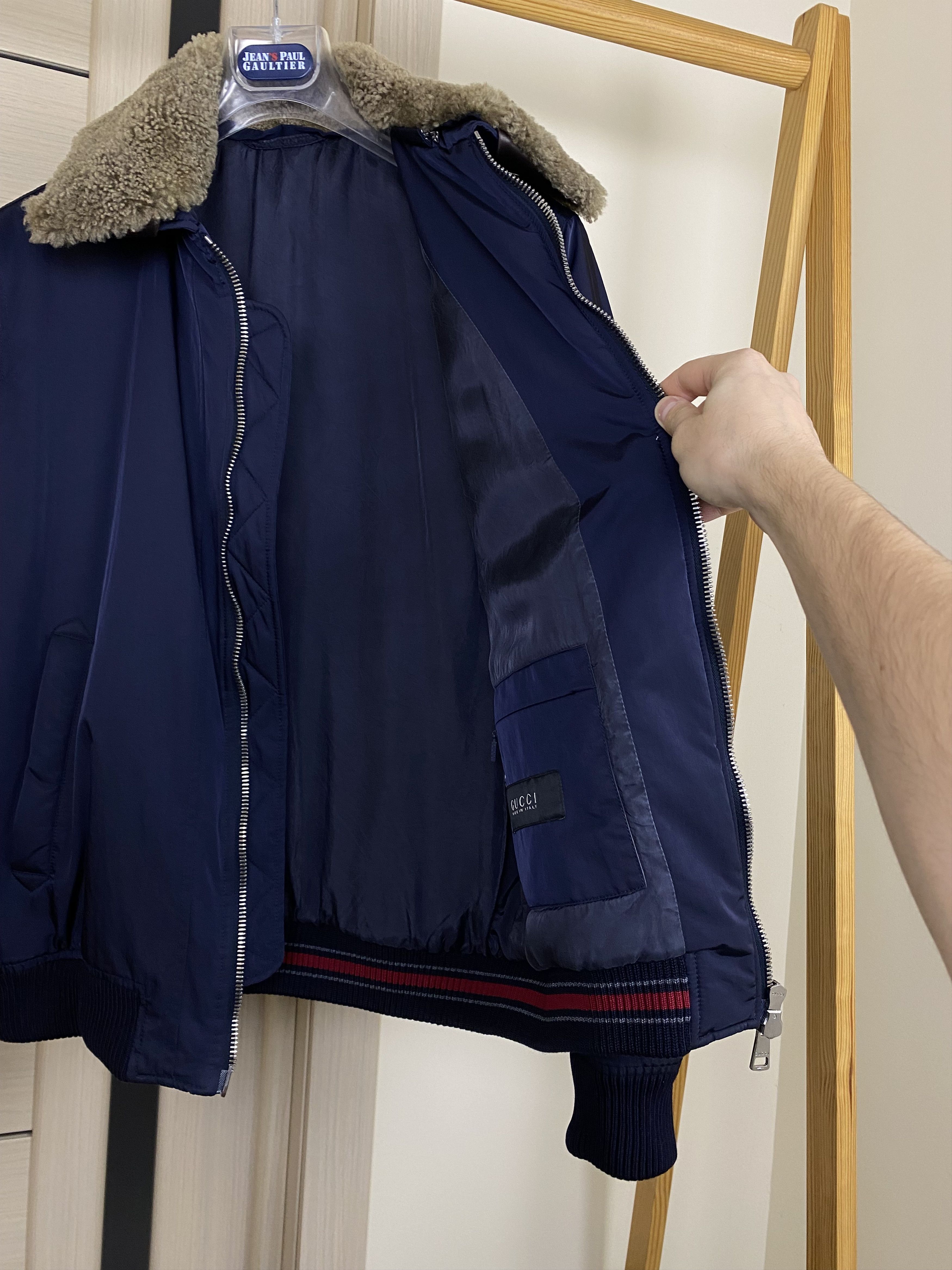 Gucci Rare vintage Gucci navy blue polyamide nylon bomber jacket Size US M / EU 48-50 / 2 - 4 Thumbnail