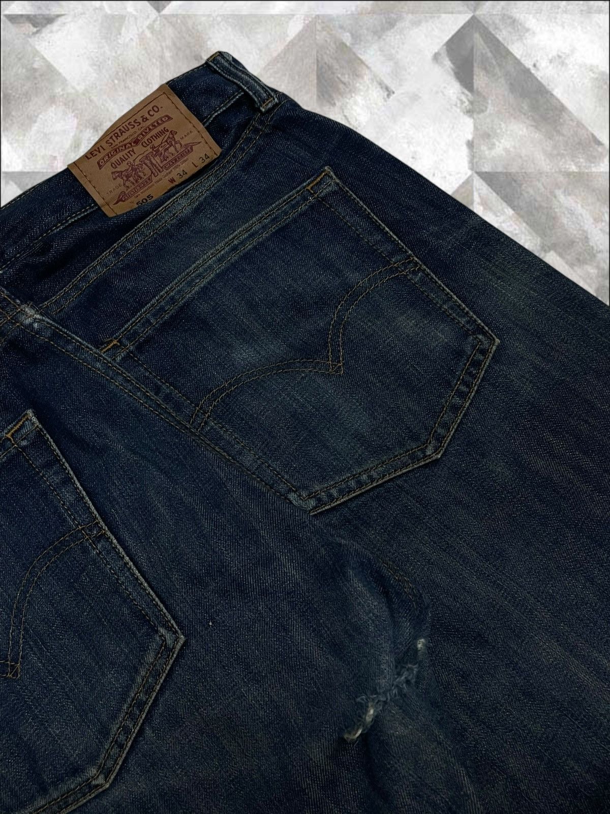 Levi's Vintage Clothing Vintage 1990s Designer Levis 505 Distressed Denim Style Size US 34 / EU 50 - 15 Thumbnail