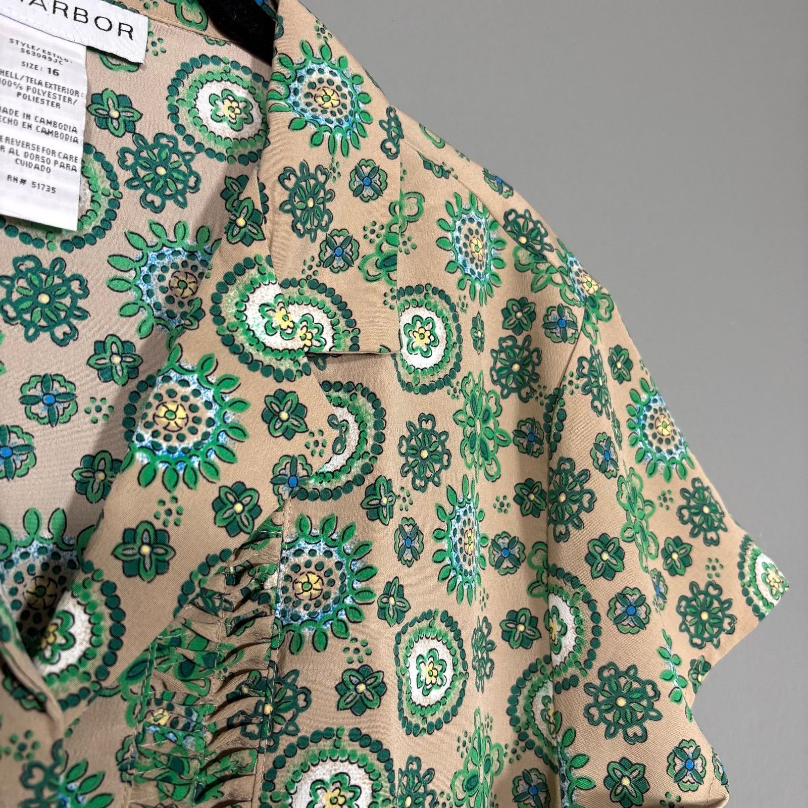 Other Sag Harbor Tan & Green Geometric Floral Button Up Top Size XXL / US 16-18 / IT 52-54 - 2 Thumbnail