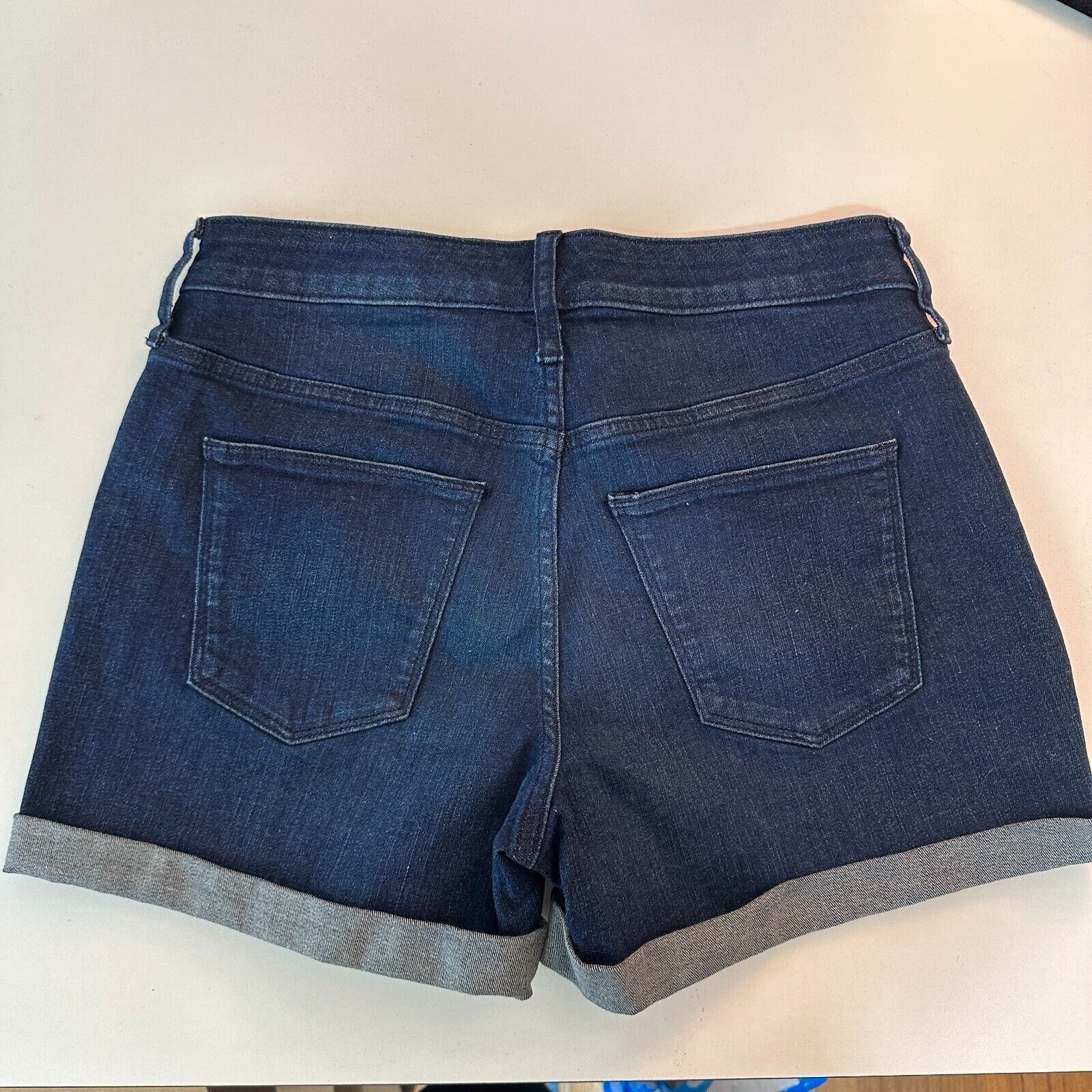 Other Universal Thread Hi-Rise Distressed Denim Cuff Shorts 6 / 28 Size 28" / US 6 / IT 42 - 2 Thumbnail