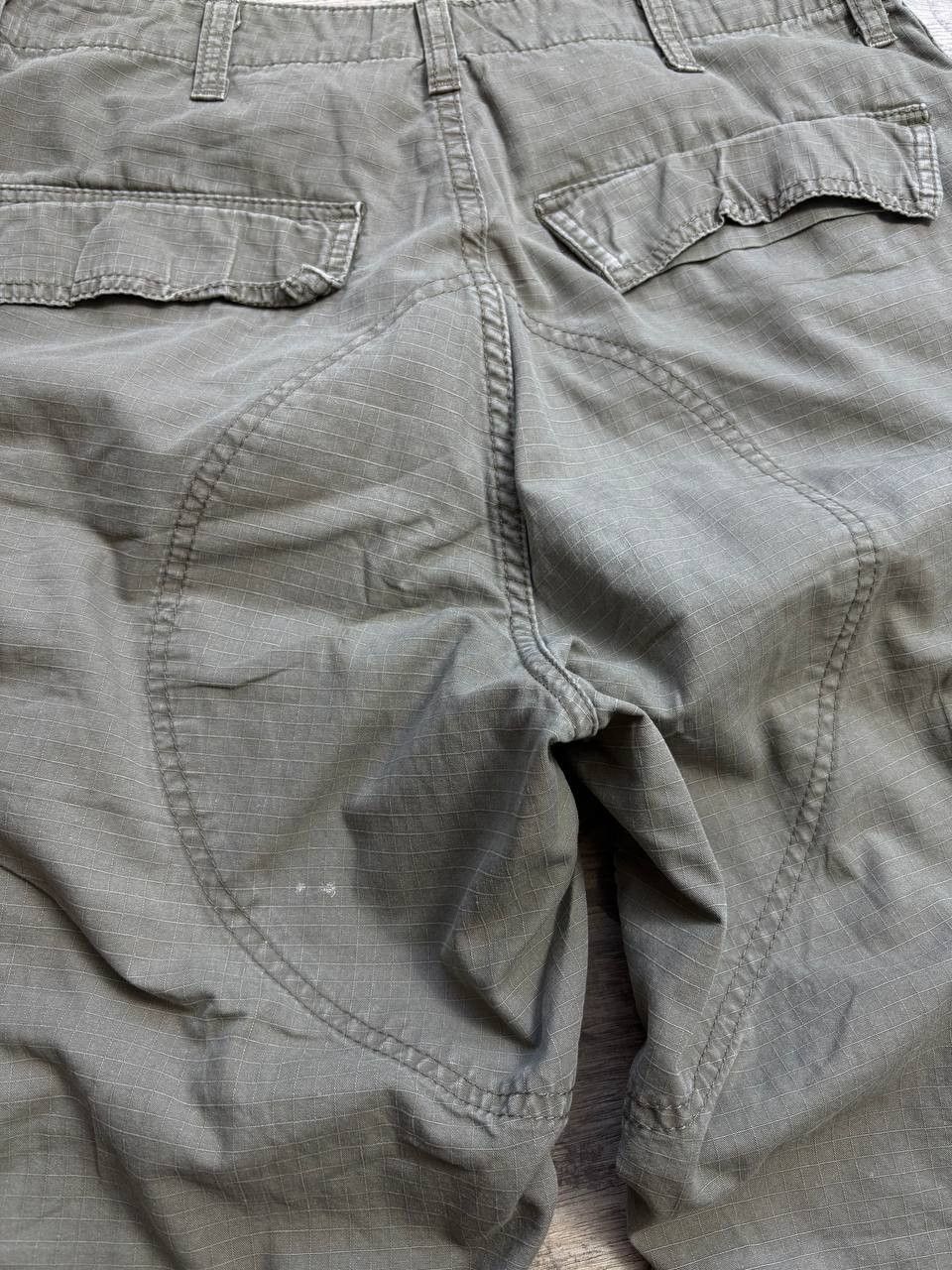 Carhartt Carhartt Bermuda Cargo baggy camo Shorts Size US 30 / EU 46 - 8 Thumbnail