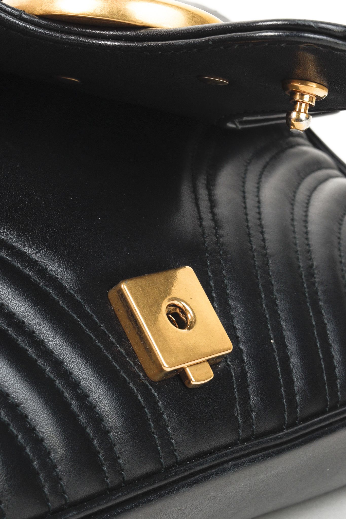 Gucci Gucci Marmont Medium Black Quilted Leather Flap Bag Size ONE SIZE - 11 Thumbnail