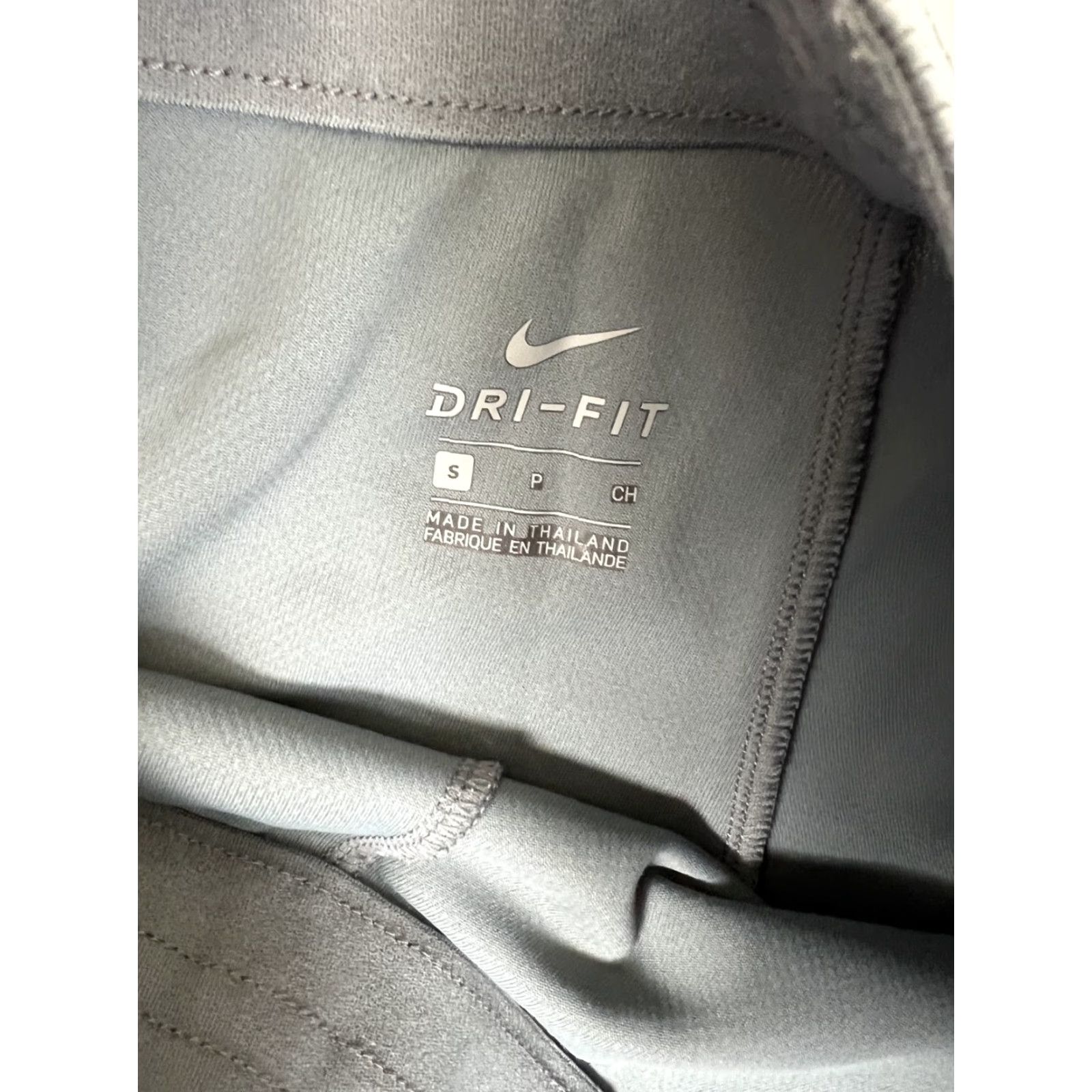 Nike Nike Dri Fit Running Shorts Women’s S Gray Swoosh Gym Athletic Short Size 28" / US 6 / IT 42 - 6 Thumbnail