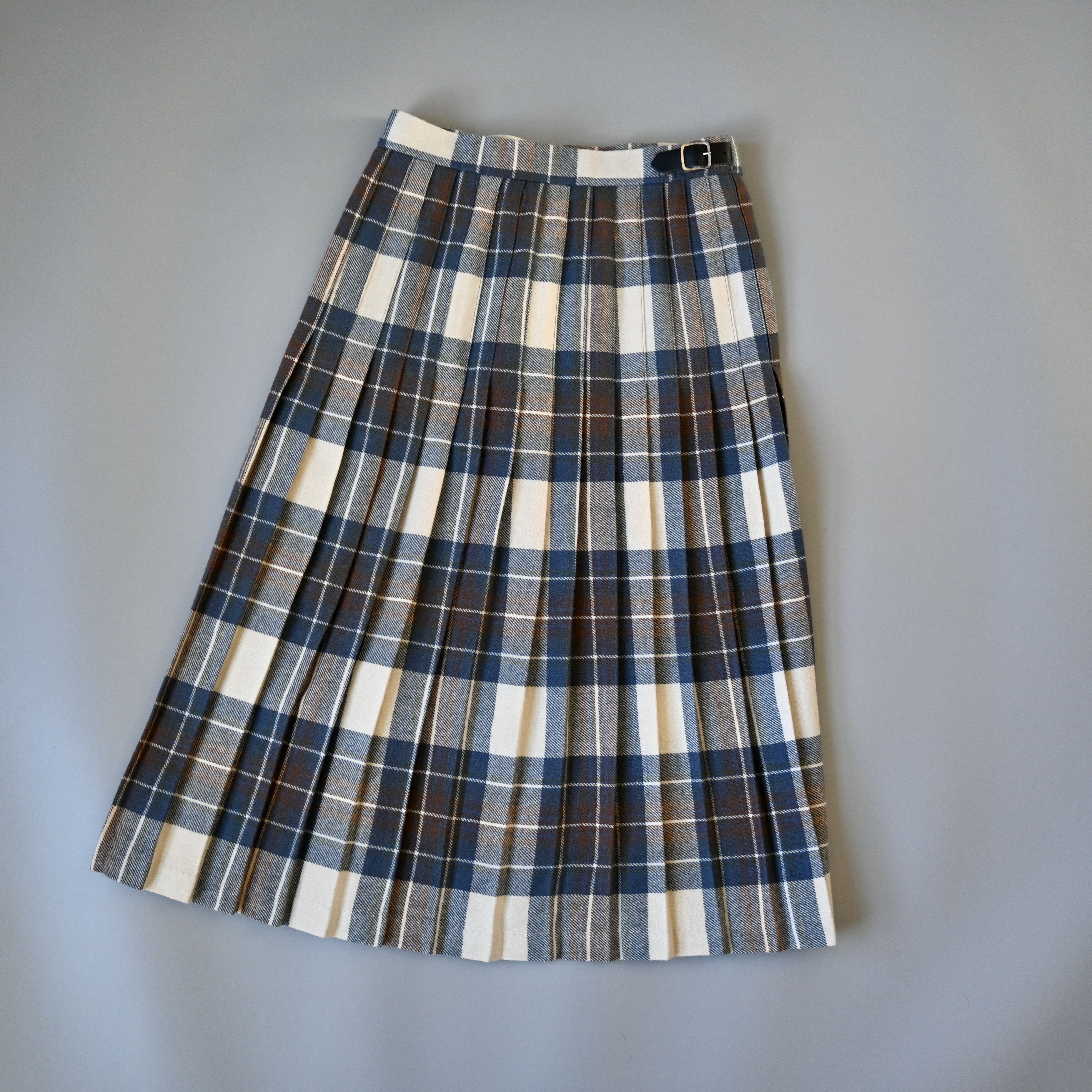 Vintage VTG 1990s James Dalgliesh tartan kilt skirt, made in England Size 30" / US 8 / IT 44 - 5 Thumbnail