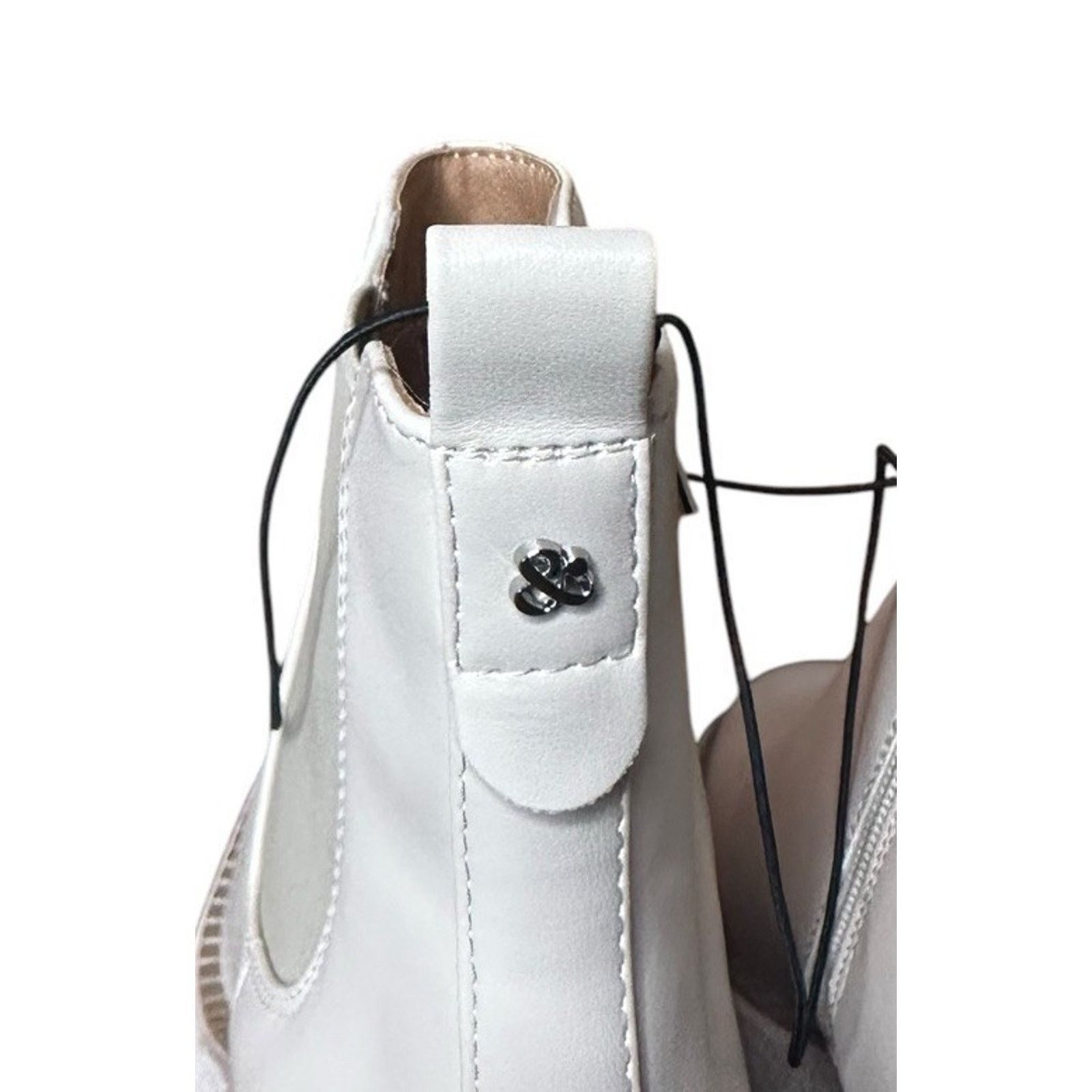 Other Sam & Libby Lennon Vanilla Ivory Lug Sole Chelsea Boots Sz 7 Size US 7 / IT 37 - 9 Thumbnail