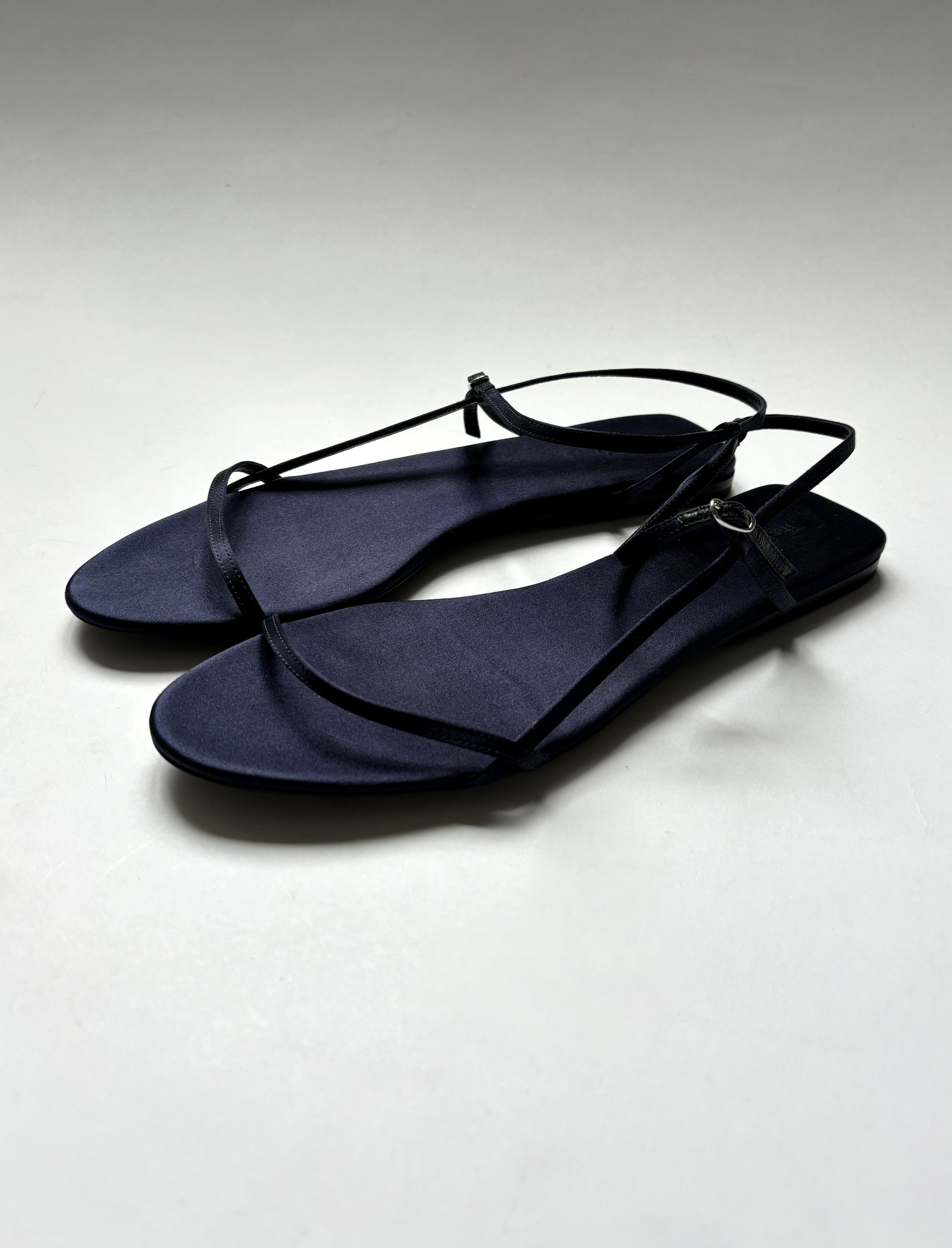 The Row ⚡️QUICK SALE⚡️The Row Navy Bare Flat Strappy Sandal Size US 10 / IT 40 - 3 Thumbnail