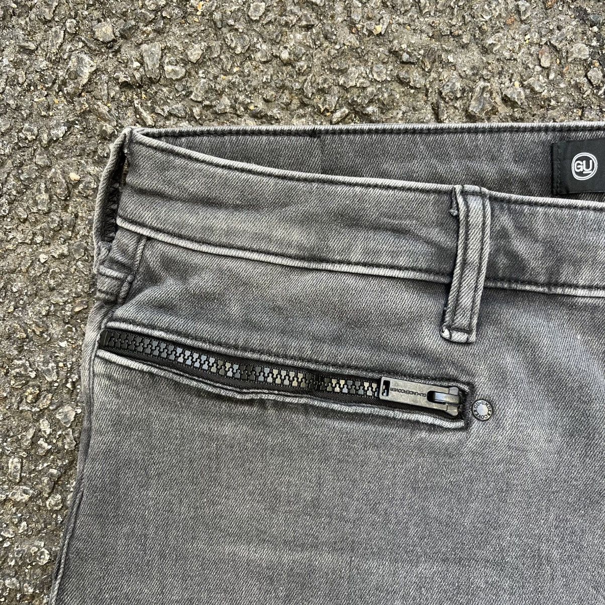 GU × Undercover Undercover × GU Damage Jeans Gray Pants Distressed Size US 32 / EU 48 - 4 Thumbnail