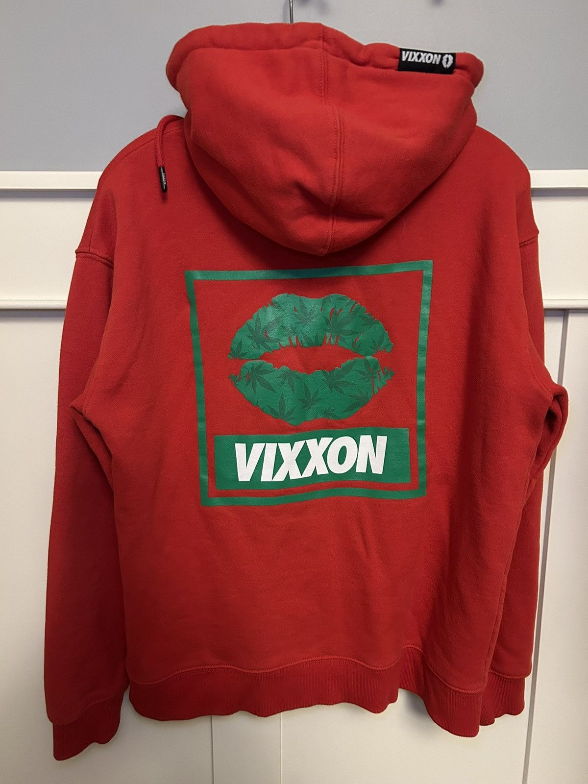 Vintage Vintage Vixxon marijuana lipstick lip stain zip-up hoodie Size US L / EU 52-54 / 3 - 1 Thumbnail