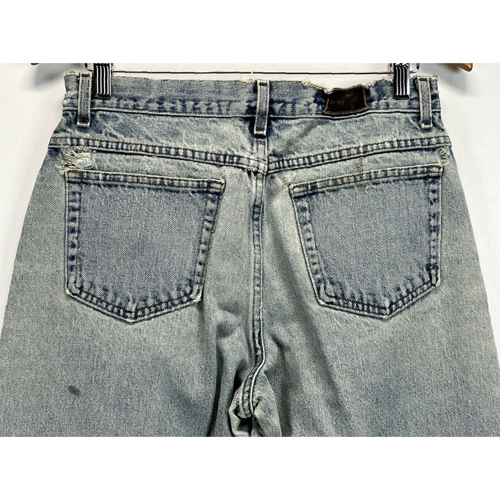 Vintage Vintage L.L. Bean Jeans 31x30 Sz Thrashed Distressed Men’s Relaxed Fit Double L Cotton Blue Jeans Tapered Distressed Features 31 30 Regular Inseam 30 Size US 31 - 4 Thumbnail