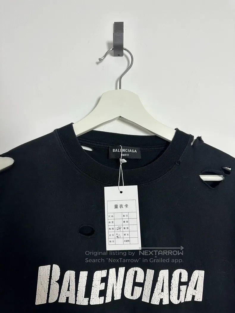 Balenciaga Balenciaga Short Sleeve with Large Holes Size US XXS / EU 40 - 2 Thumbnail