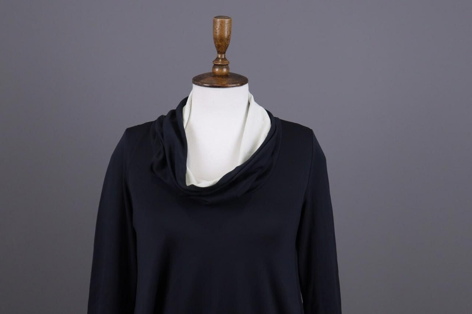 Designer Cop Black Turtleneck Lagenlook Sweater Dress Size 1 / S Size M / US 6-8 / IT 42-44 - 2 Thumbnail
