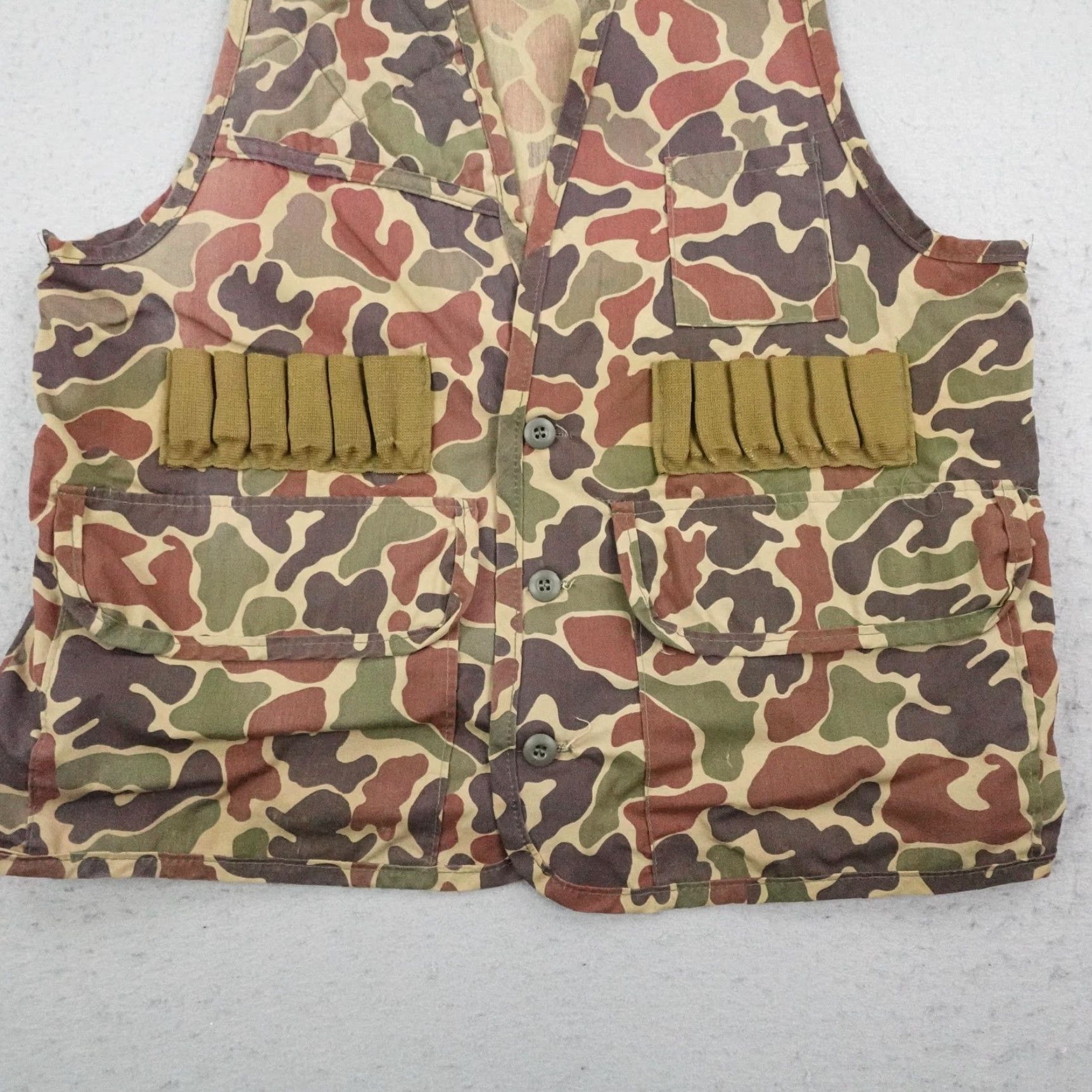 SafTbak VINTAGE Saf-T-Bak Vest Mens Large Duck Camo Hunting Game Pouch Shooting USA 70s Size US L / EU 52-54 / 3 - 3 Thumbnail