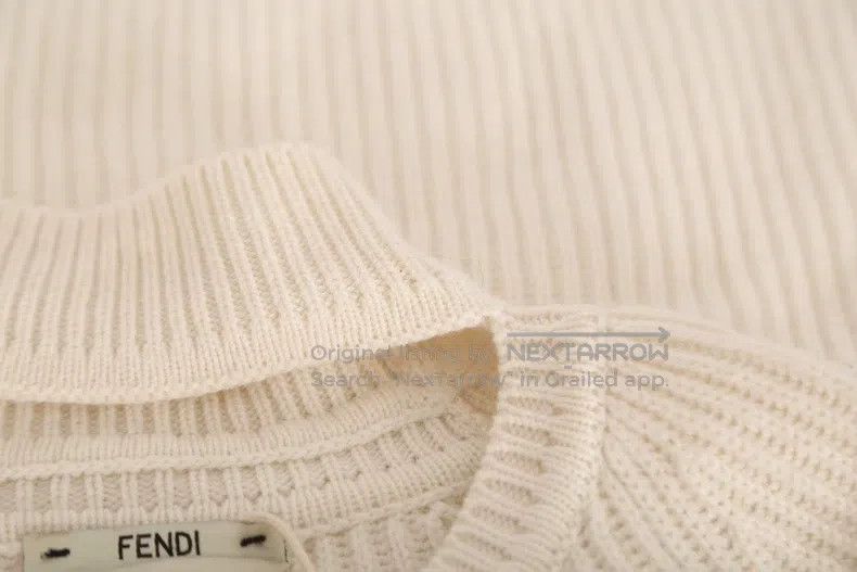 Fendi Fendi Cashmere blended with mink fur knitted sweater Size XS / US 0-2 / IT 36-38 - 4 Thumbnail