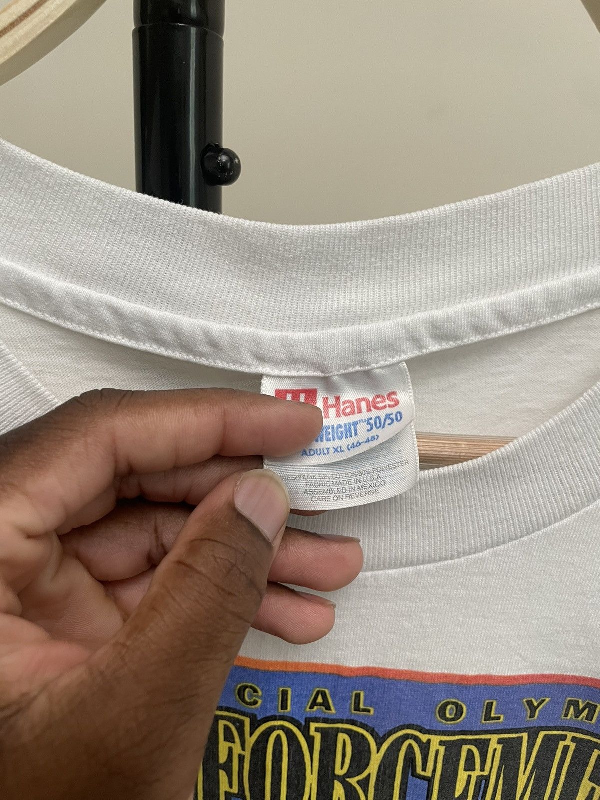 Vintage Vintage 90s White Art Graphic Tee Shirt Unsoundrags Hanes Size US XL / EU 56 / 4 - 3 Thumbnail