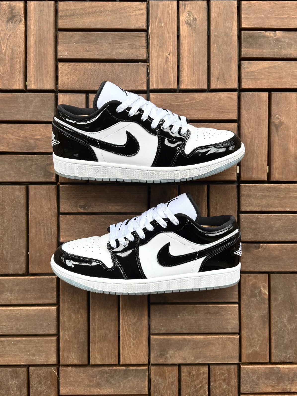 Nike Air Jordan Retro Low SE “Concord” panda