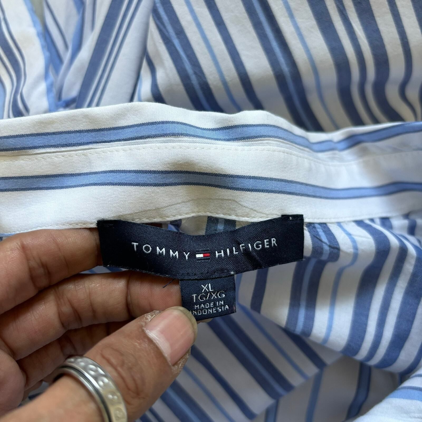 Tommy Hilfiger Tommy Hilfiger Shirt Women's XL Blue White Striped Button Do Size XL / US 12-14 / IT 48-50 - 7 Thumbnail