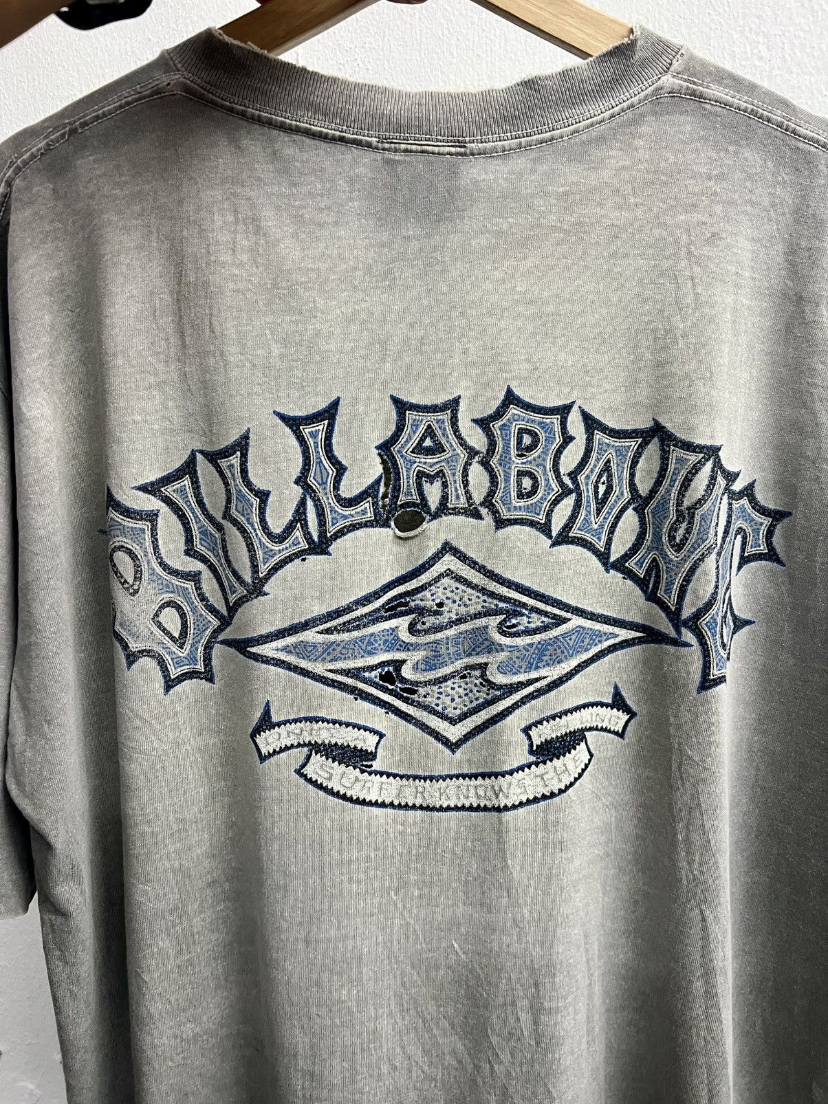 Billabong THRASHED Vintage Billabong Surfing Backhit Tee Size US L / EU 52-54 / 3 - 8 Thumbnail