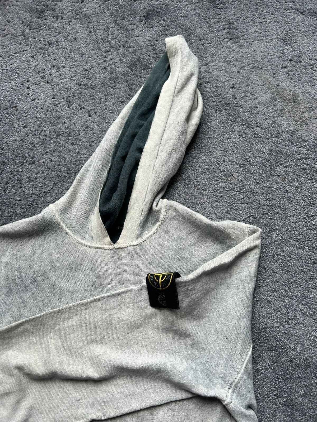 Stone Island Stone Island Hoodie Compass Patch Grey Size M Size US XL / EU 56 / 4 - 1 Thumbnail