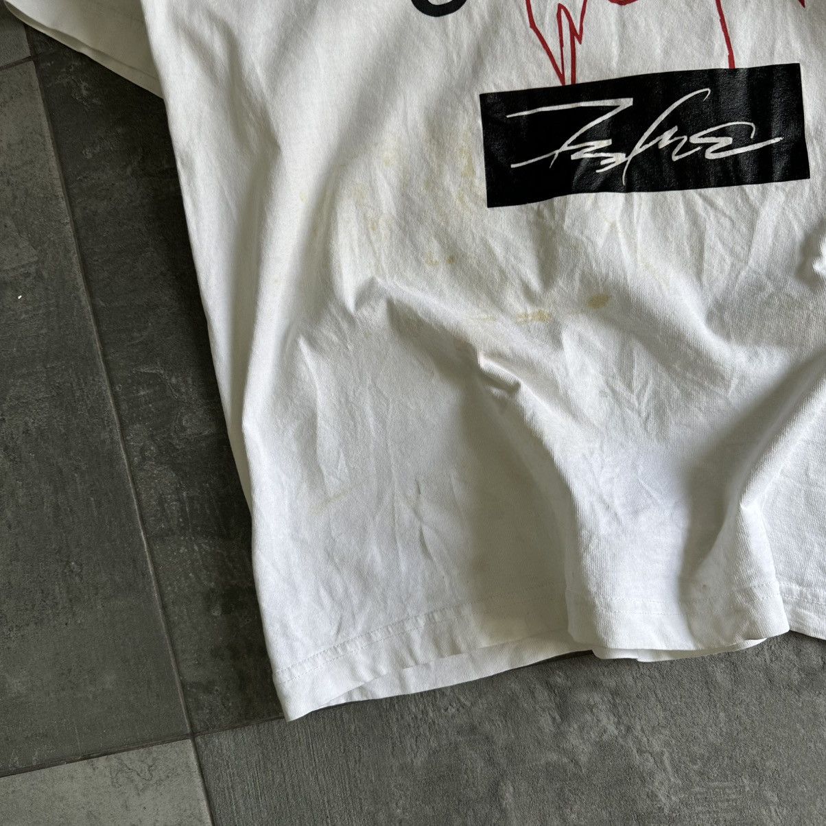Uniqlo Vintage Future Laboratories & Uniqlo T-shirts Trashed Japan Size US M / EU 48-50 / 2 - 6 Thumbnail