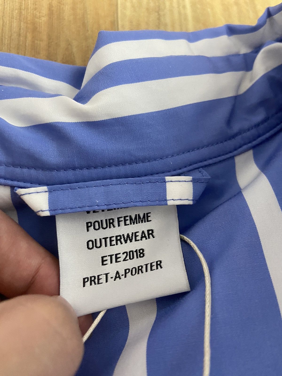 Vetements BNWT) S Vetements Puffer striped shirt jacket Size US S / EU 44-46 / 1 - 8 Thumbnail