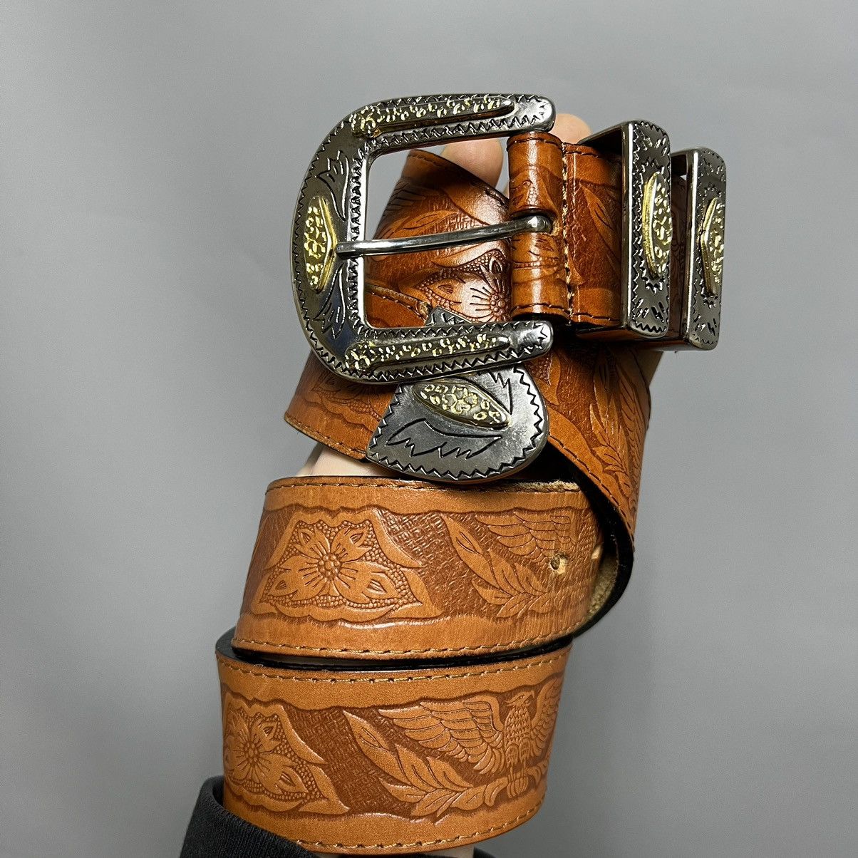 Vintage Vintage leather belt with buckle Size ONE SIZE - 2 Thumbnail