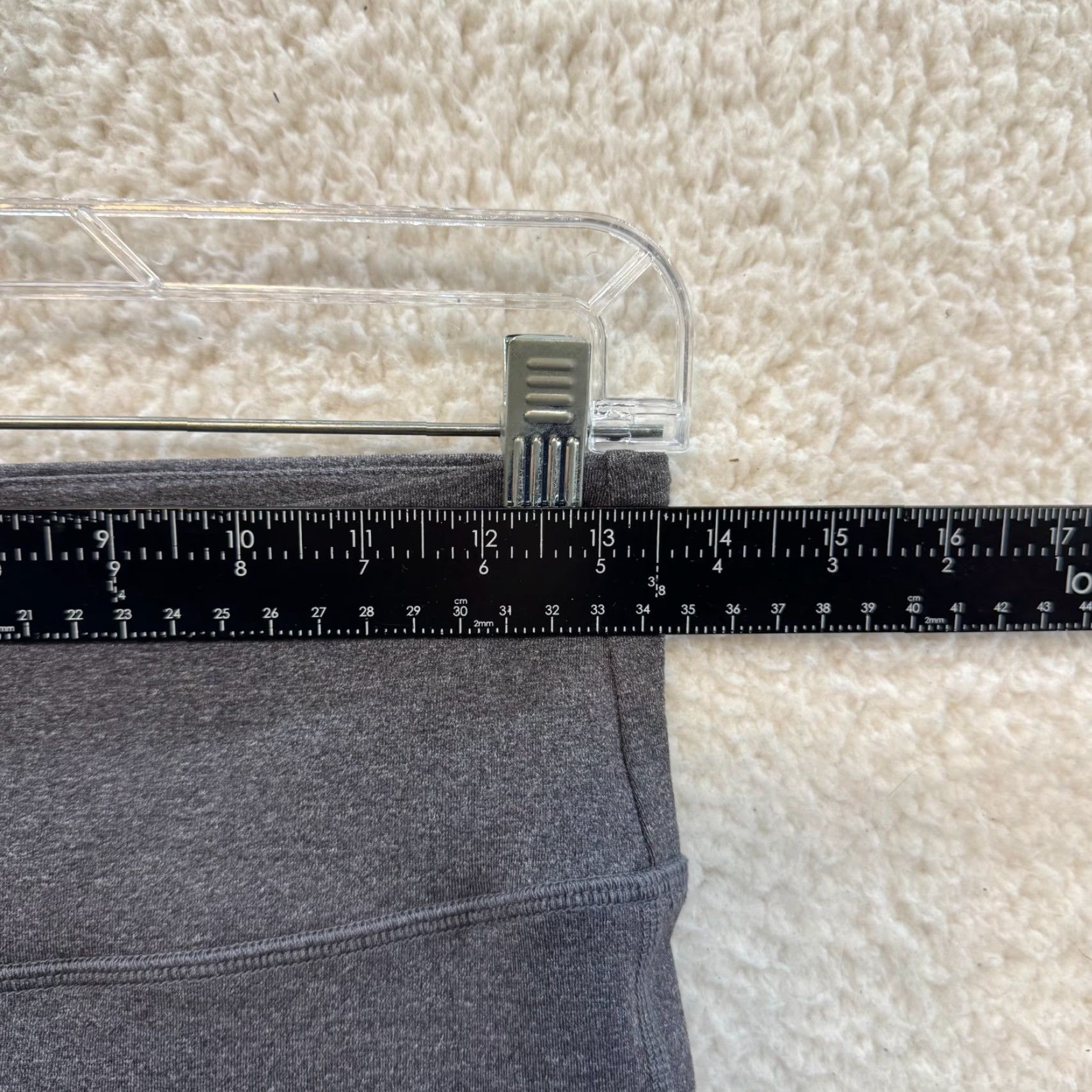 Alo VINTAGE? (No) Alo Scrunch Leggings M Women Gray Scrunch Yoga Gym Workout Medium Gray White Long Tall Stretch 90s? (No) Size 32" / US 10 / IT 46 - 5 Thumbnail