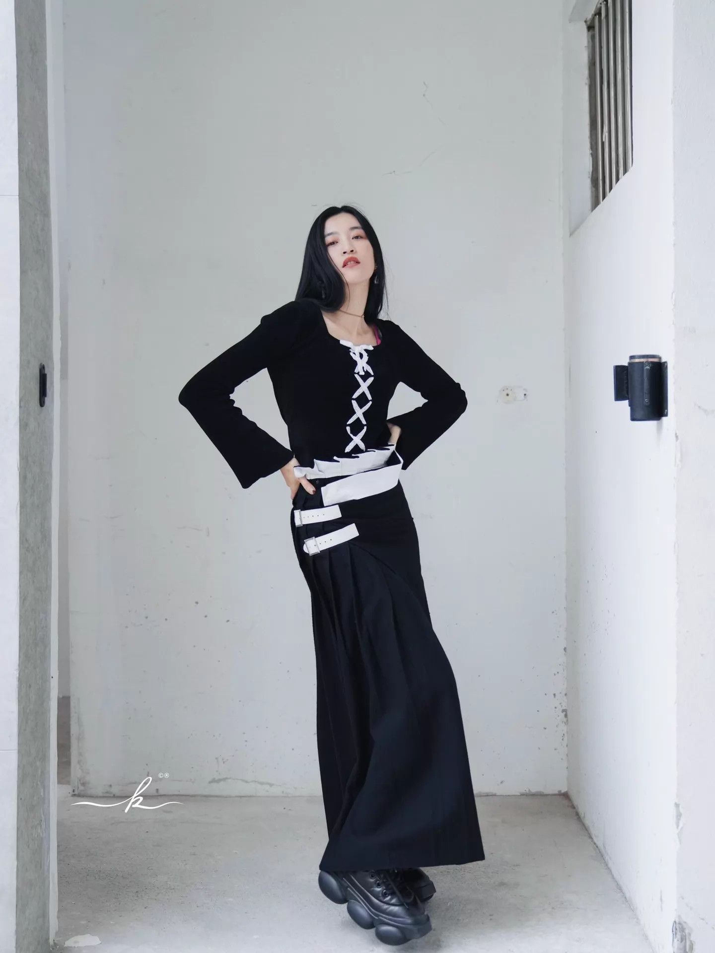 Yohji Yamamoto Yohji Yamamoto 1999 AW Runway Wool Wrap Maxi Skirt Size 25" / US 0 / IT 36 - 9 Thumbnail