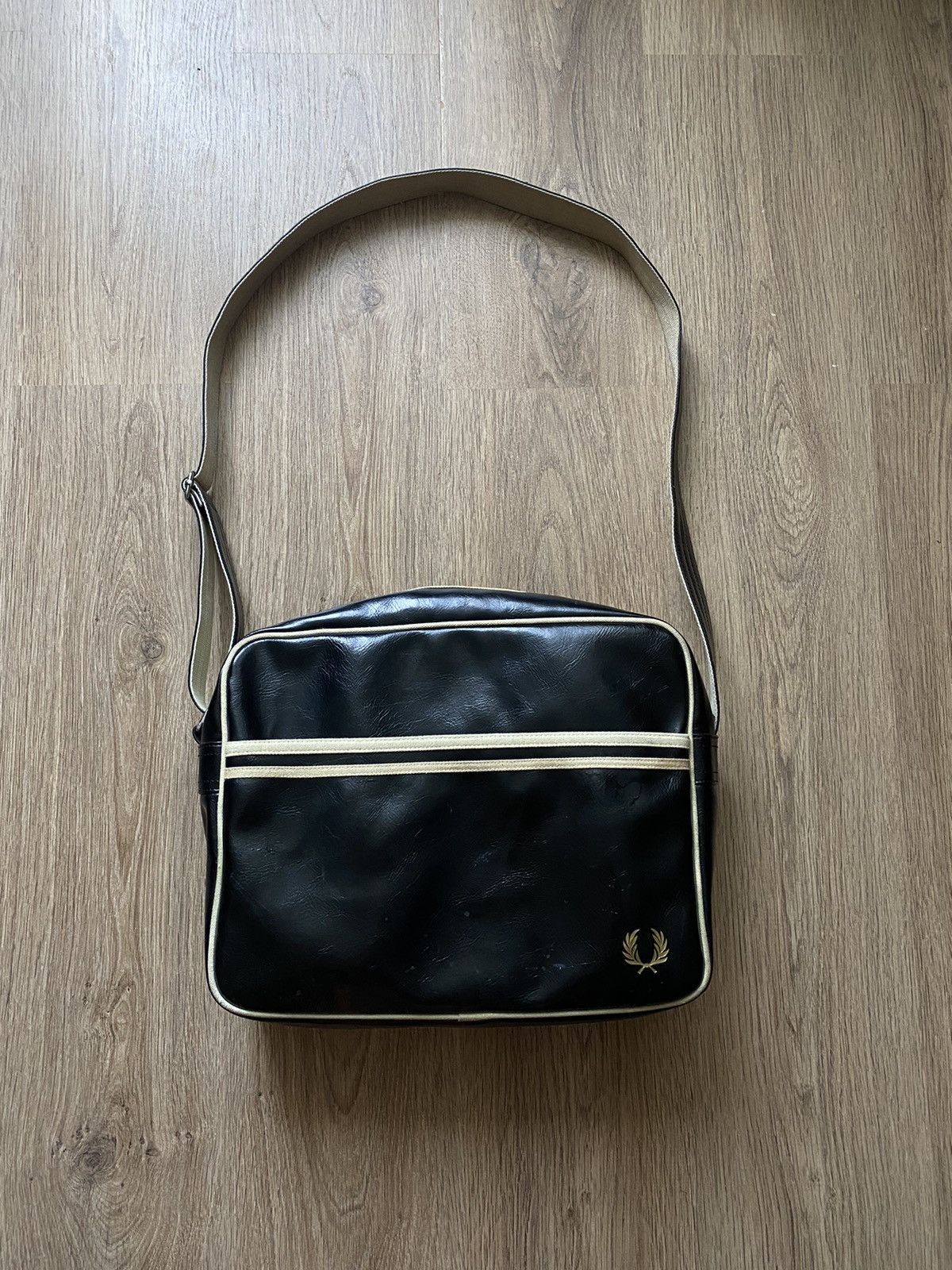 Fred Perry × Vintage Vintage 90s Fred Perry leather bag Size ONE SIZE - 1 Thumbnail