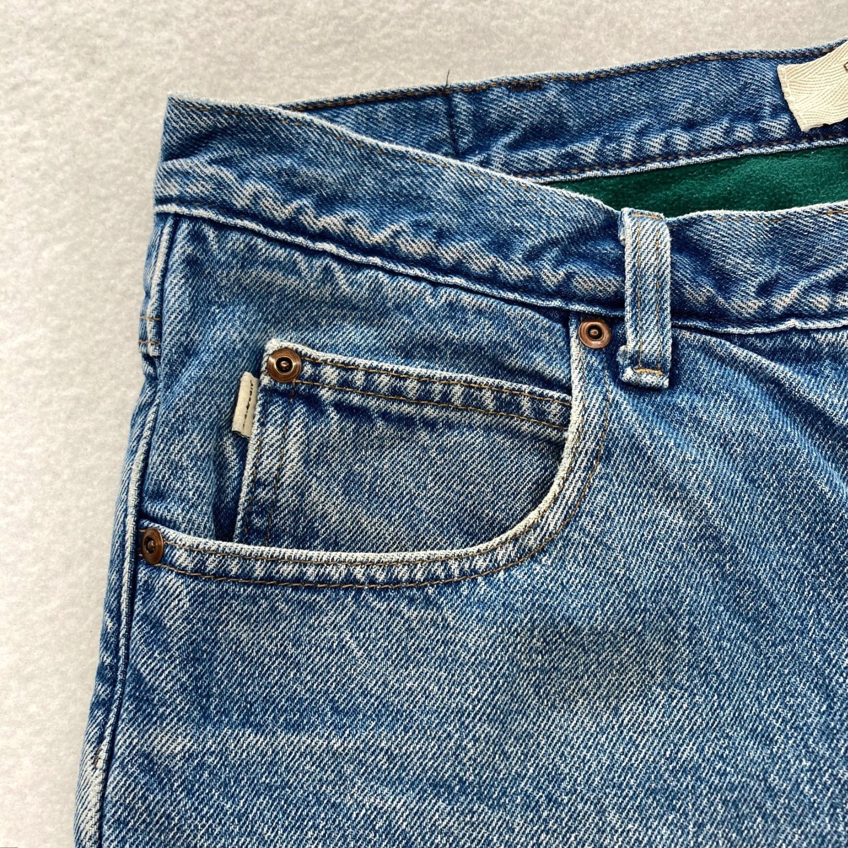 Vintage L.L. Bean Jeans Mens 35x30 Classic Fit Tapered Leg Blue Denim Fleece Lined 5-Pocket Chore Shirt? Size US 35 - 3 Thumbnail