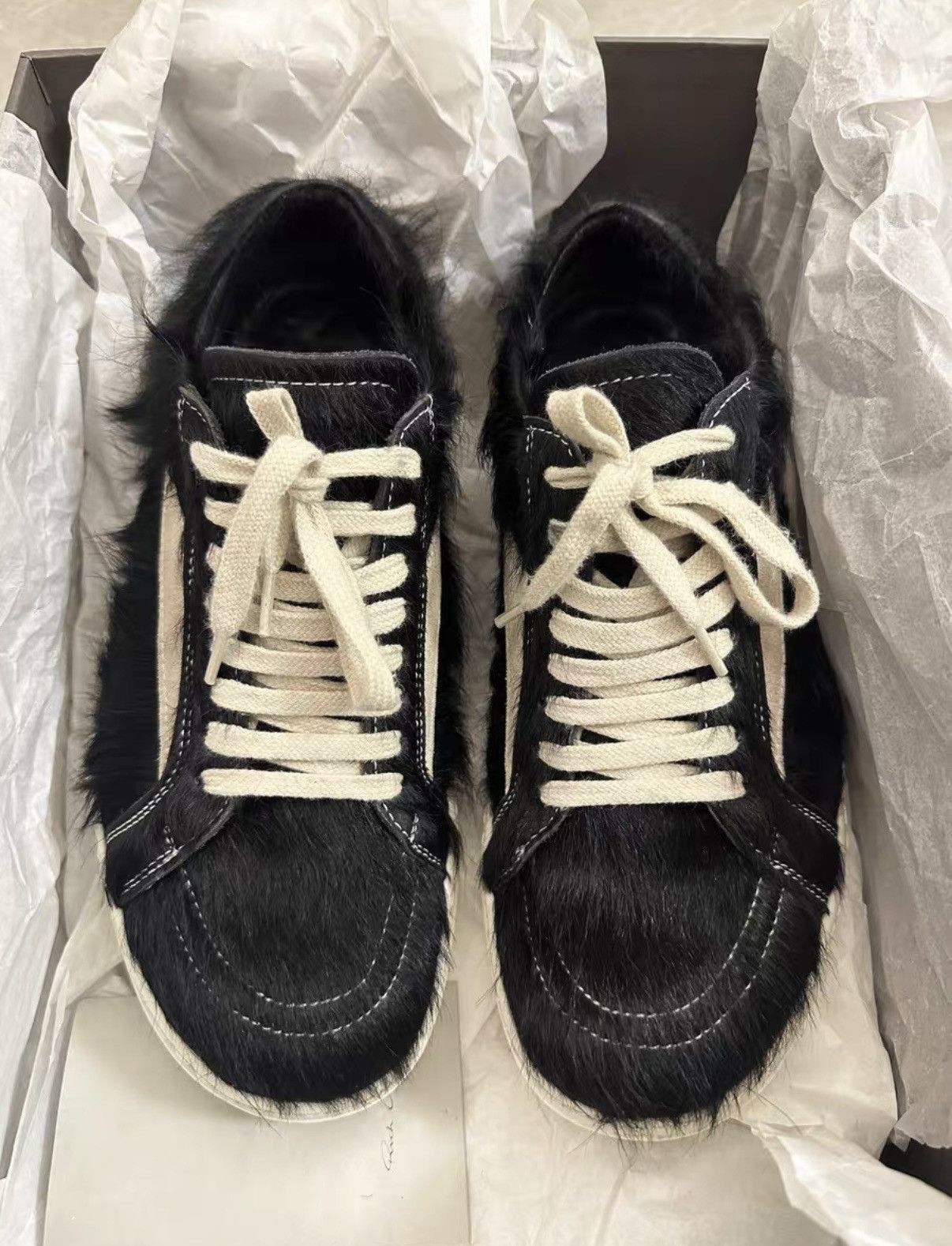 Rick Owens Rick Owens low-top horse hair sneakers, black and white Size US 7 / EU 40 - 2 Thumbnail