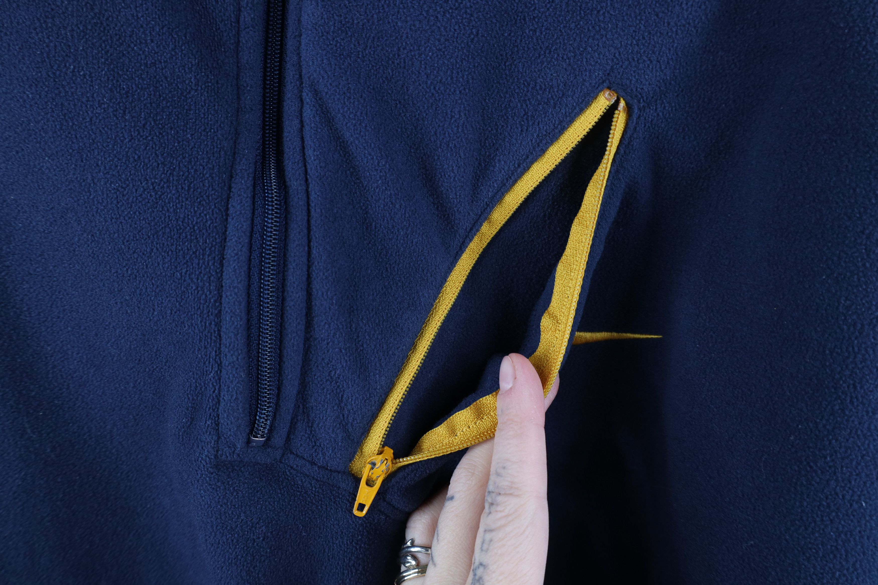 Nike Vintage Nike Scott Mini Swoosh Half Zip Fleece Sweater Size US L / EU 52-54 / 3 - 5 Thumbnail