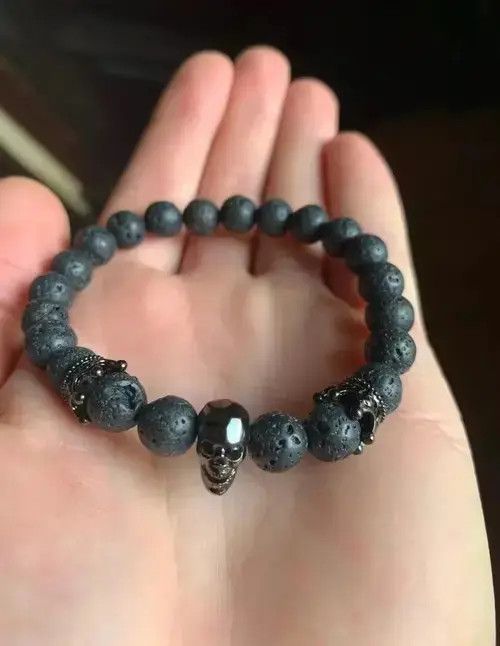 VIBE 💥Crown Skull Larva Bead Bracelet Size T6 Size 28 - 2 Thumbnail