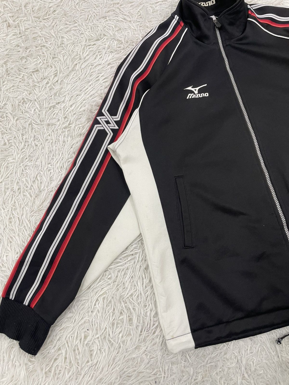 Mizuno Vintage Mizuno Jacket With Nice Side Tape Size US L / EU 52-54 / 3 - 4 Thumbnail