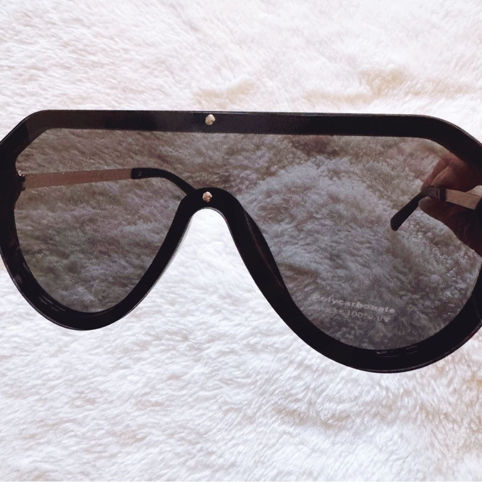 Other Clarissa Black Oversized Sunglasses Size ONE SIZE - 11 Thumbnail