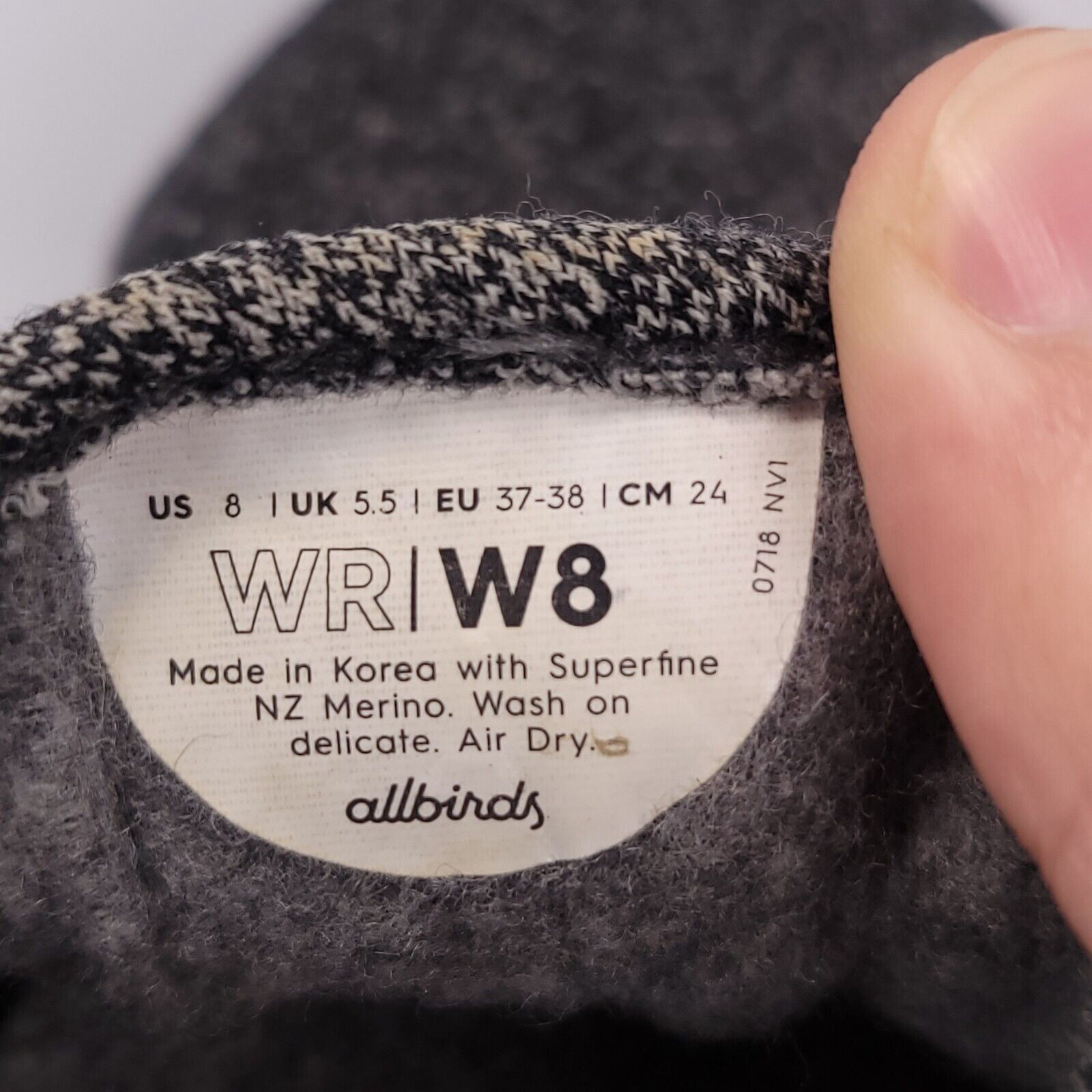 Allbirds Allbirds Wool Runner Athletic Shoe Womens Size 8 Gray White Size US 8 / IT 38 - 9 Thumbnail