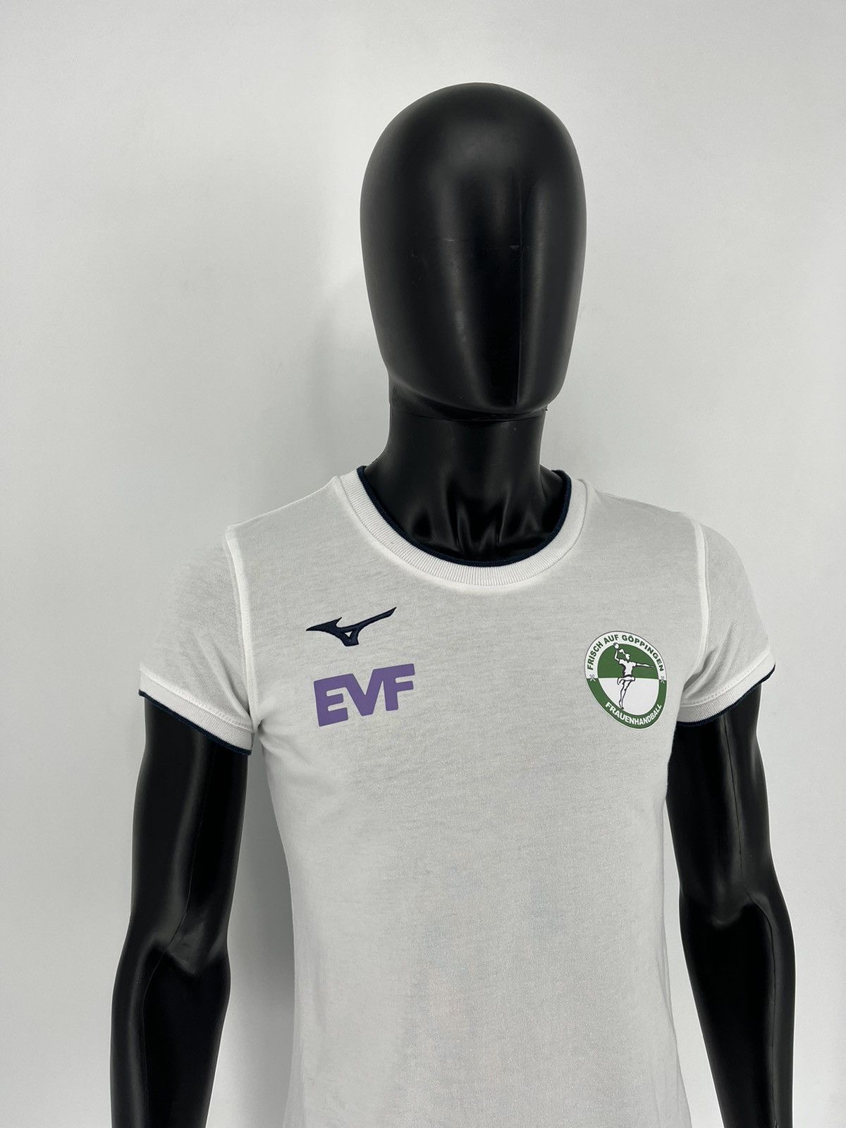 Mizuno Vintage Mizuno Frauen Handball Tshirt Sportswear Style Size US M / EU 48-50 / 2 - 3 Thumbnail