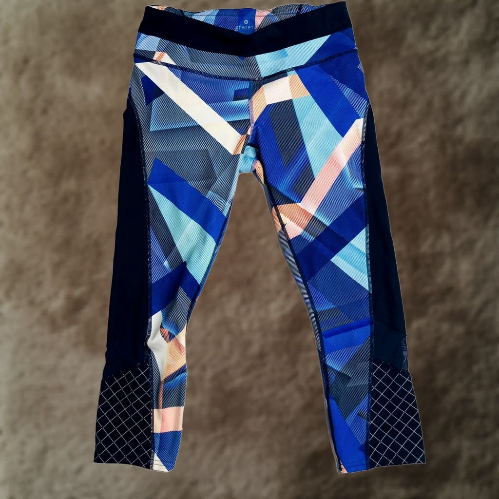 Athleta Athleta Leggings Capri Blue Size Small EUC Geo Sonar Electric Size 28" / US 6 / IT 42 - 1 Thumbnail