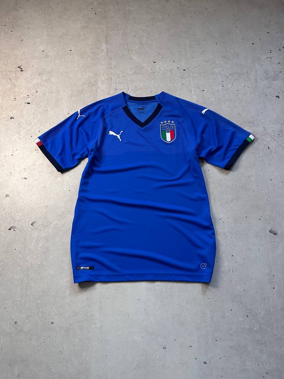 Puma Puma Italy Training Home Shirt 2018 Soccer Away Jersey IT Size US M / EU 48-50 / 2 - 1 Thumbnail