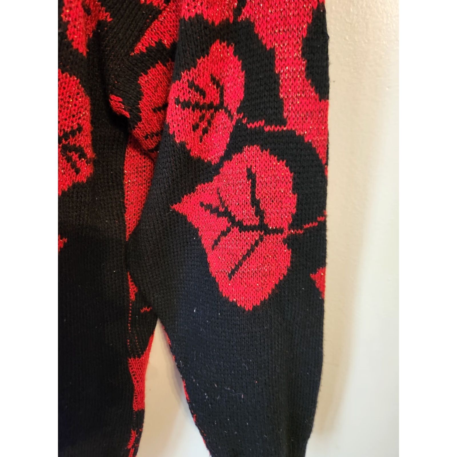 Vintage VINTAGE Arielle Gothic Sweater Shirt XL Black Red Leaf Print 1980s 80s US Mens Womens Boys Girls? Size XL / US 12-14 / IT 48-50 - 3 Thumbnail