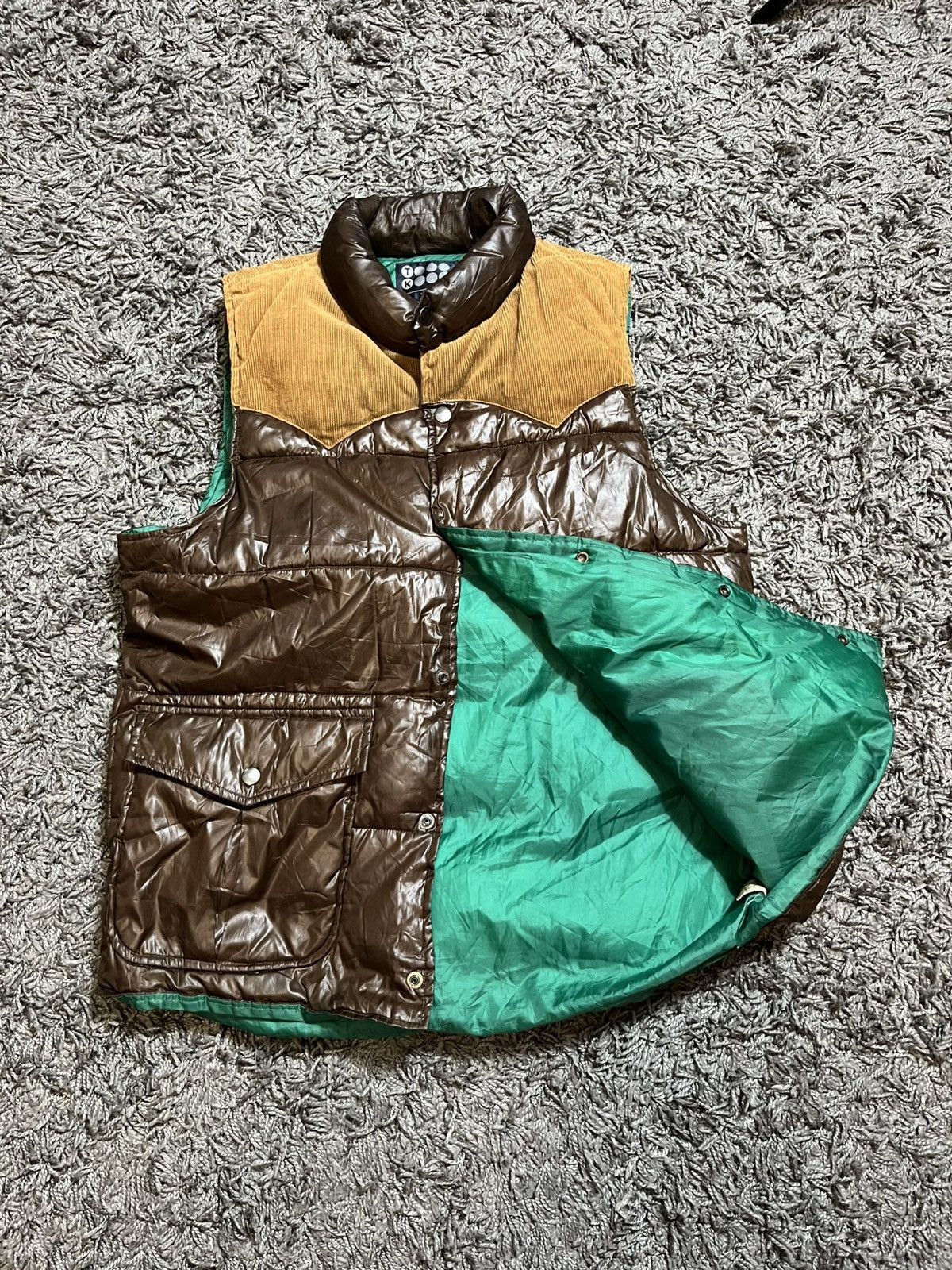 Takeo Kikuchi TAKEO KIKUCHI VINTAGE JAPANESE BRAND VELVET PUFFER VEST Size US M / EU 48-50 / 2 - 1 Thumbnail