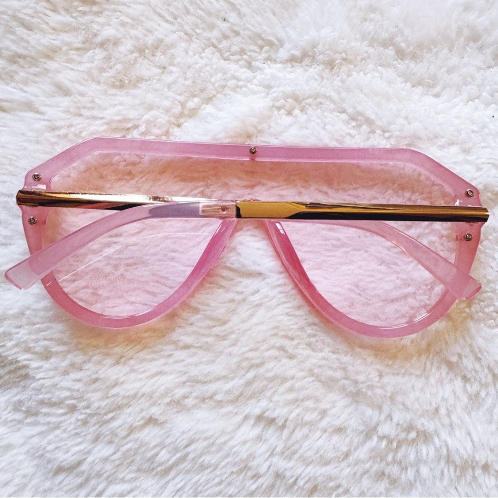 Other Clarissa Pink Oversized Sunglasses Size ONE SIZE - 14 Thumbnail