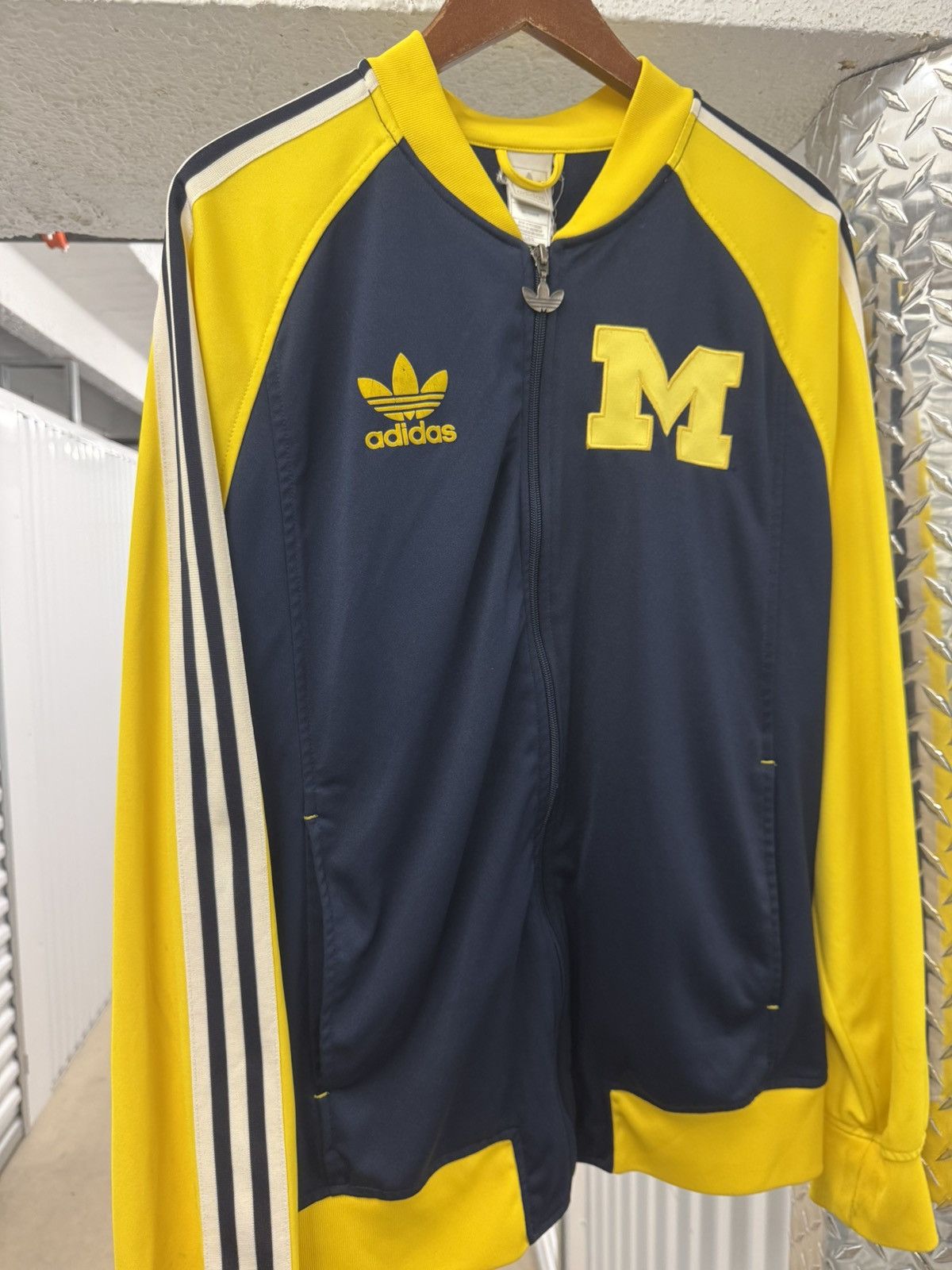 Adidas Vintage Adidas Michigan College Track Jacket Size US L / EU 52-54 / 3 - 1 Thumbnail