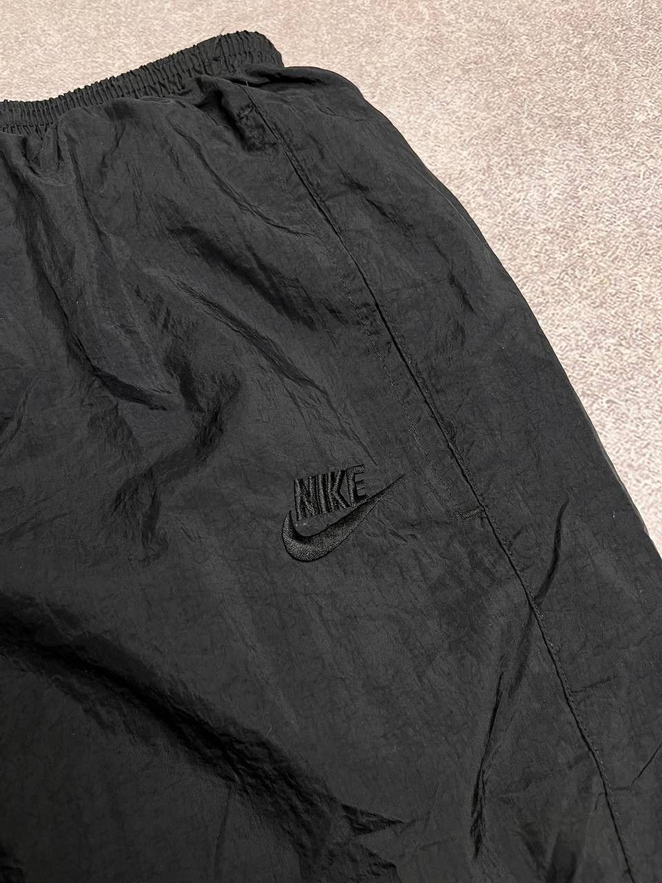 Nike × Vintage Vintage Nike Swoosh Baggy Nylon Trackpants Y2K 34 Size US 34 / EU 50 - 8 Thumbnail