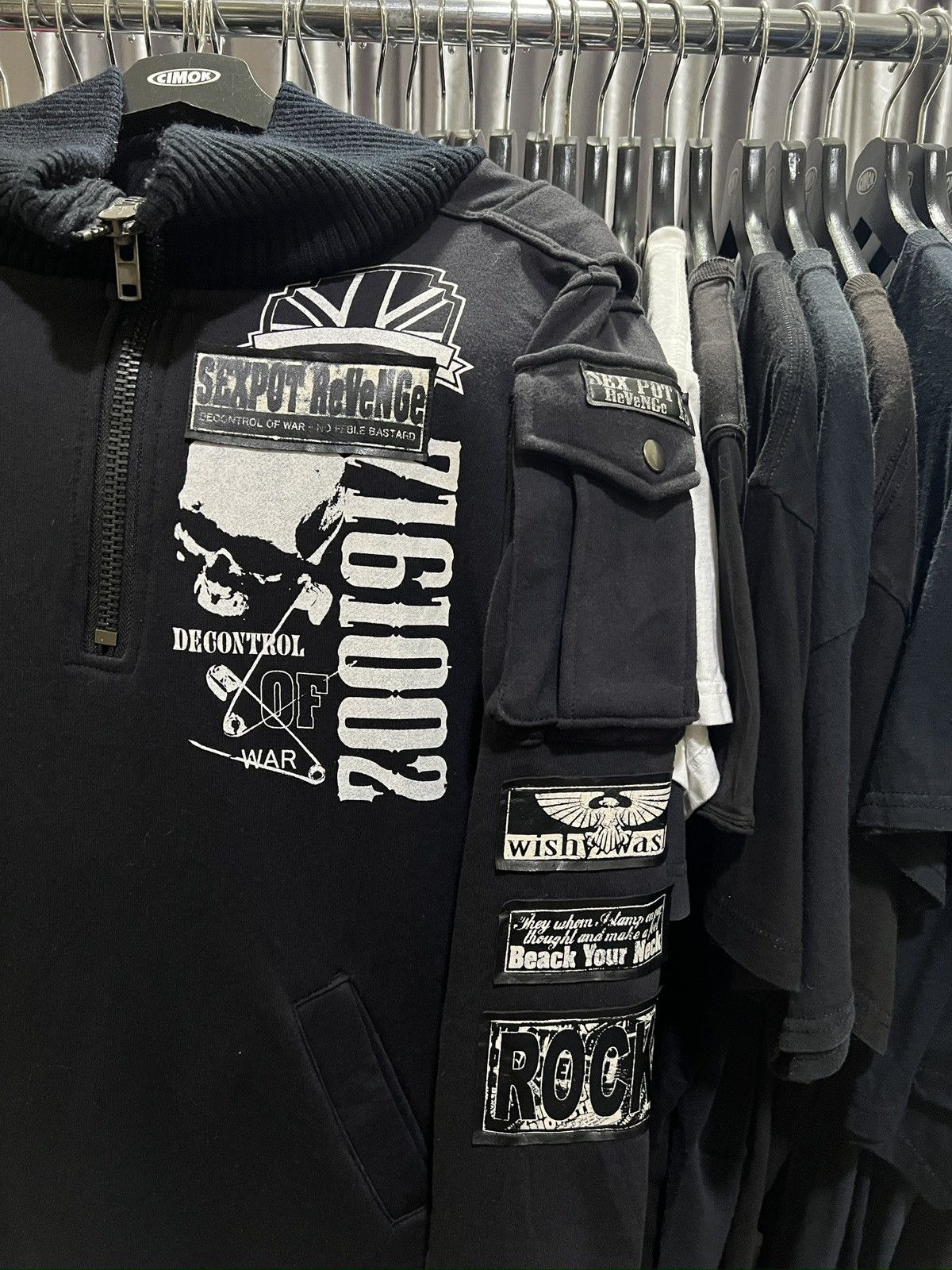 Japanese Brand SexPotRevenge 🇯🇵 Punk Skulls Goth Black Half Zipper Long Size US M / EU 48-50 / 2 - 3 Thumbnail