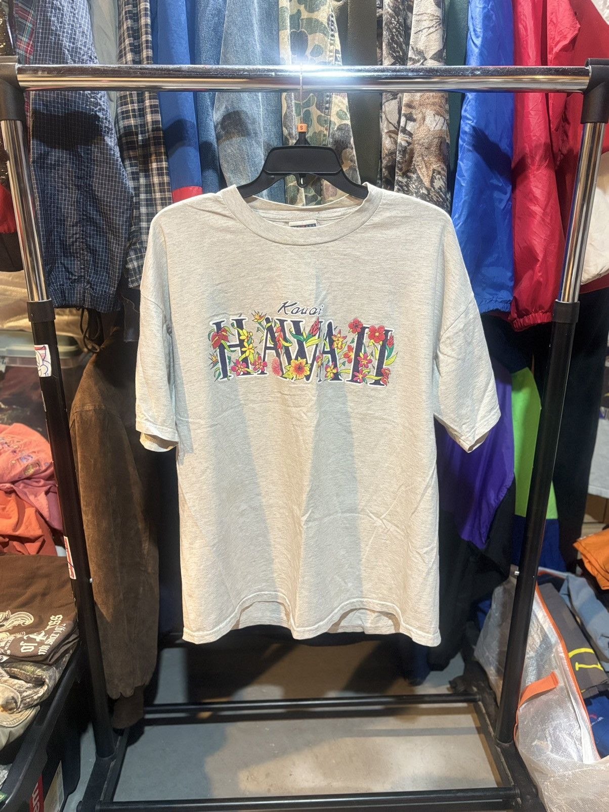 Vintage Vintage Kauai, Hawaii Floral Tee Size US XL / EU 56 / 4 - 1 Thumbnail
