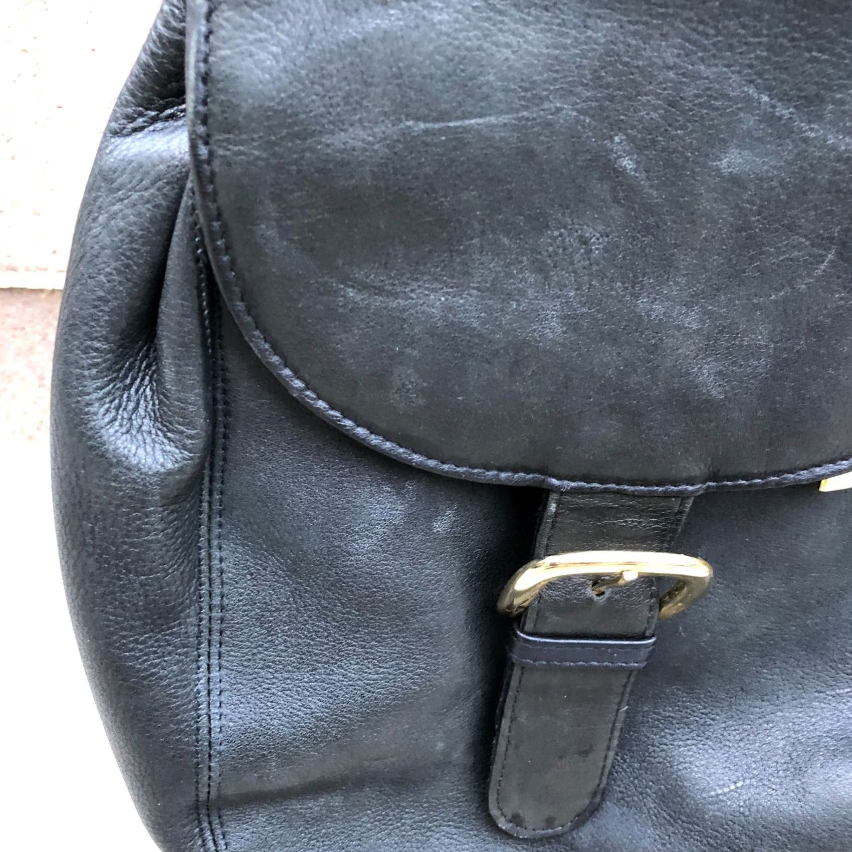 Vintage TIGNANELLO Buckle Leather Backpack Women's Black Bag Size ONE SIZE - 5 Thumbnail